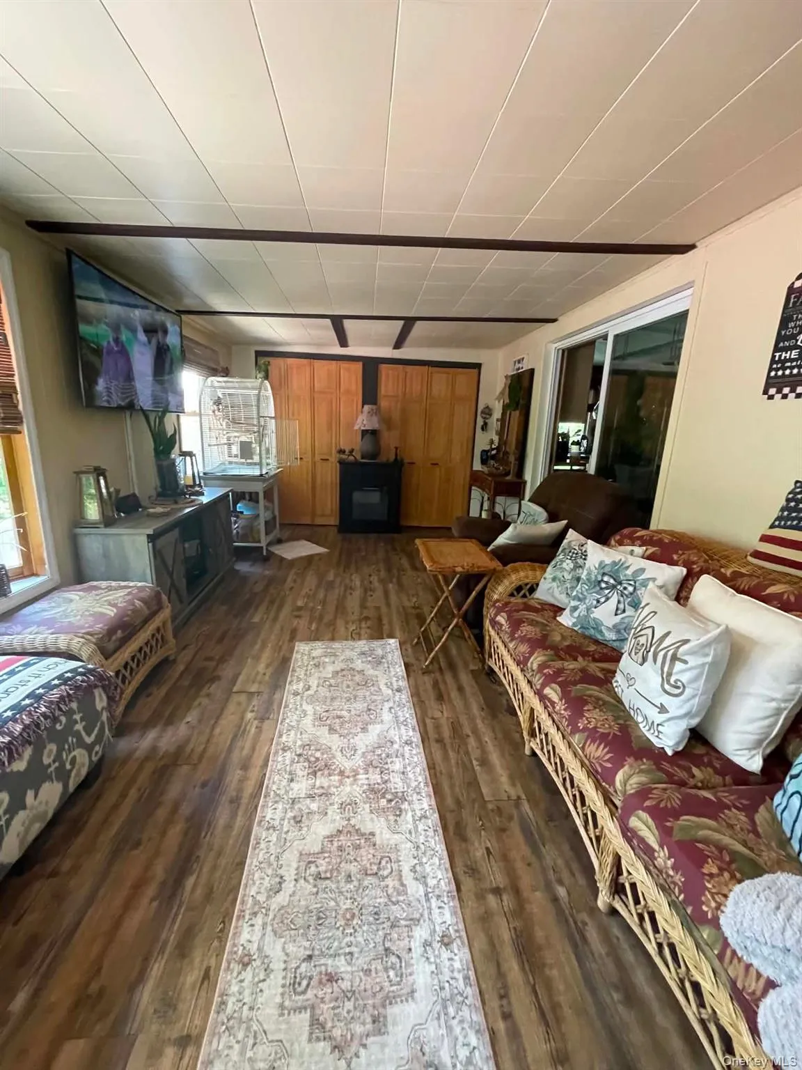 1661 Old Country Road, Riverhead, NY, 2 Bedrooms Bedrooms, 5 Rooms Rooms,2 BathroomsBathrooms,Residential,For Rent,Old Country,0,1034893 1661 Old Country Road, Riverhead, NY, 2 Bedrooms Bedrooms, 5 Rooms Rooms,2 BathroomsBathrooms,Residential,For Rent,Old Country,0,1034893