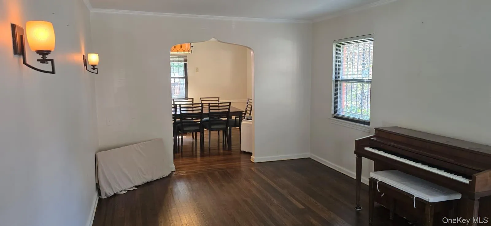 20962 Whitehall Terrace, New York, NY, 3 Bedrooms Bedrooms, 7 Rooms Rooms,1 BathroomBathrooms,Residential,For Rent,Whitehall,0,1034899 20962 Whitehall Terrace, New York, NY, 3 Bedrooms Bedrooms, 7 Rooms Rooms,1 BathroomBathrooms,Residential,For Rent,Whitehall,0,1034899