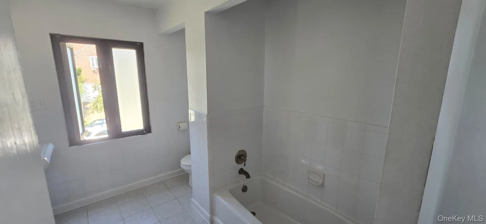 20962 Whitehall Terrace, New York, NY, 3 Bedrooms Bedrooms, 7 Rooms Rooms,1 BathroomBathrooms,Residential,For Rent,Whitehall,0,1034899 20962 Whitehall Terrace, New York, NY, 3 Bedrooms Bedrooms, 7 Rooms Rooms,1 BathroomBathrooms,Residential,For Rent,Whitehall,0,1034899