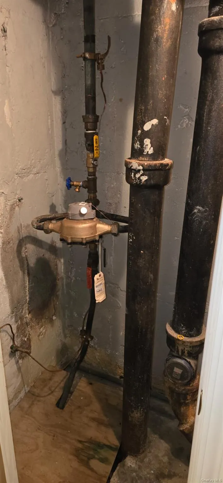 20962 Whitehall Terrace, New York, NY, 3 Bedrooms Bedrooms, 7 Rooms Rooms,1 BathroomBathrooms,Residential,For Rent,Whitehall,0,1034899 20962 Whitehall Terrace, New York, NY, 3 Bedrooms Bedrooms, 7 Rooms Rooms,1 BathroomBathrooms,Residential,For Rent,Whitehall,0,1034899
