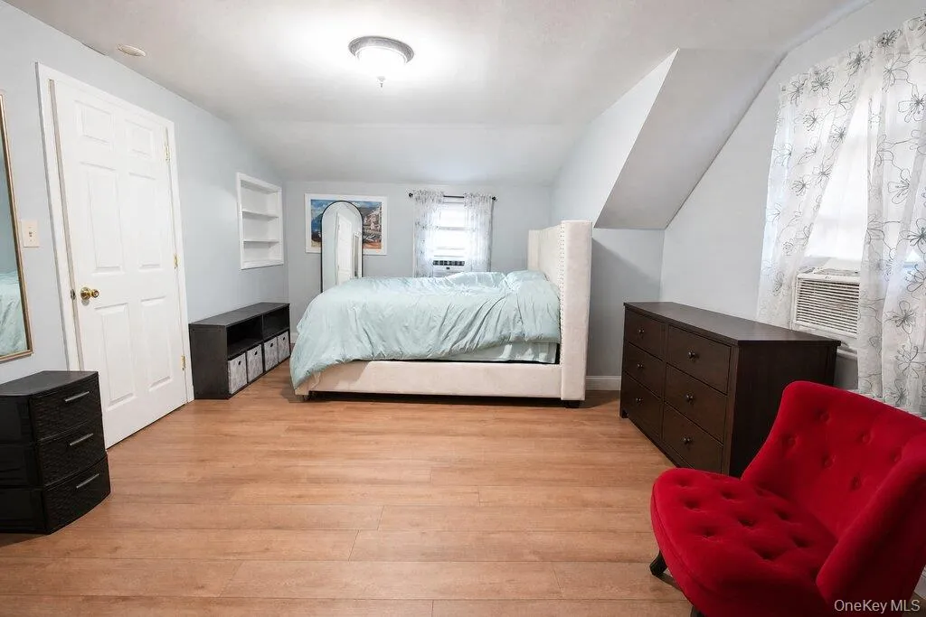 1061 Midland Street, Hempstead, NY, 5 Bedrooms Bedrooms, 8 Rooms Rooms,4 BathroomsBathrooms,Residential,For Rent,Midland,0,1034903 1061 Midland Street, Hempstead, NY, 5 Bedrooms Bedrooms, 8 Rooms Rooms,4 BathroomsBathrooms,Residential,For Rent,Midland,0,1034903