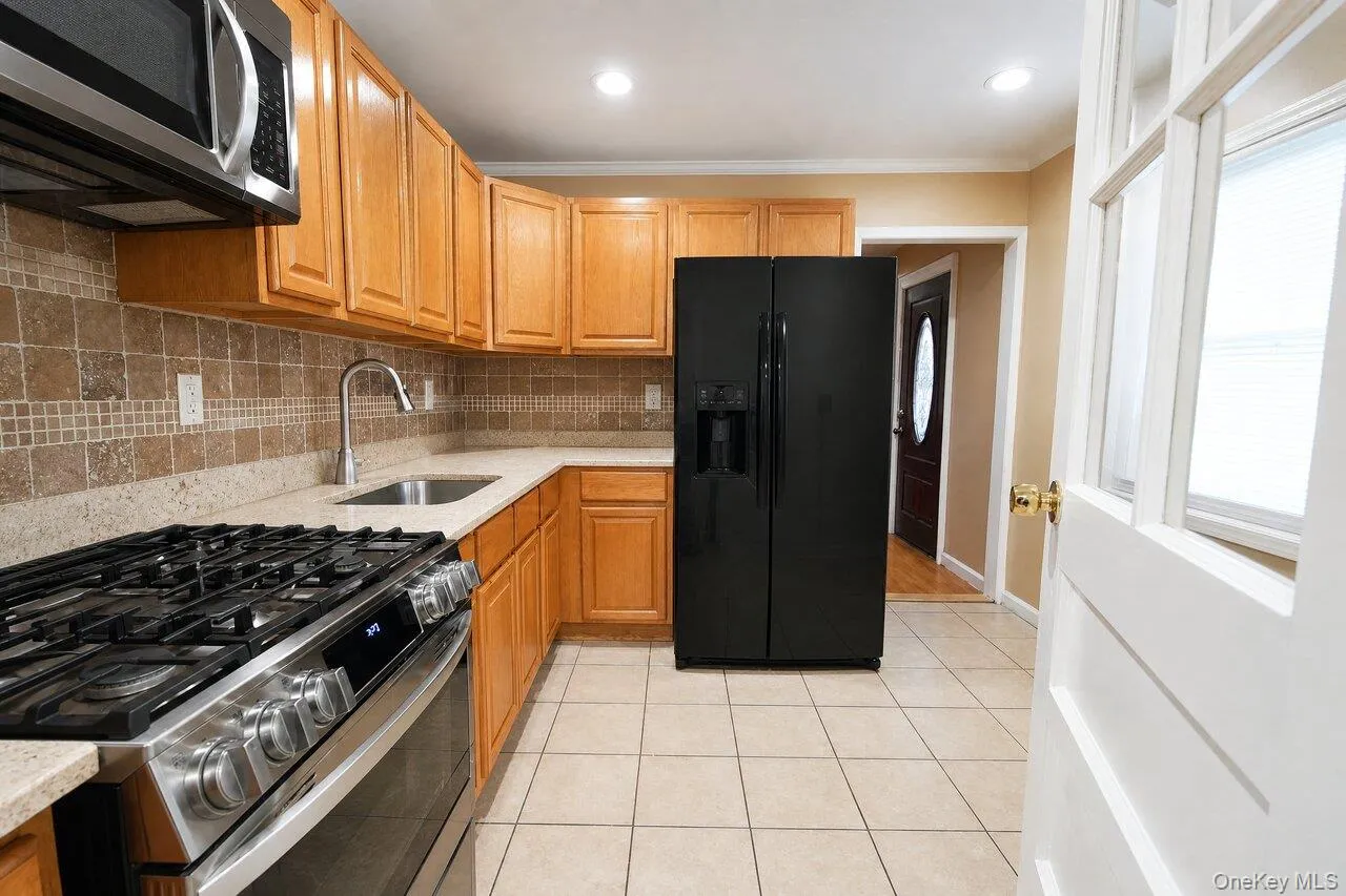 1061 Midland Street, Hempstead, NY, 5 Bedrooms Bedrooms, 8 Rooms Rooms,4 BathroomsBathrooms,Residential,For Rent,Midland,0,1034903 1061 Midland Street, Hempstead, NY, 5 Bedrooms Bedrooms, 8 Rooms Rooms,4 BathroomsBathrooms,Residential,For Rent,Midland,0,1034903