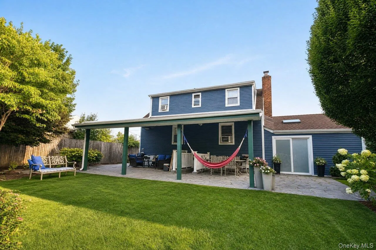 1061 Midland Street, Hempstead, NY, 5 Bedrooms Bedrooms, 8 Rooms Rooms,4 BathroomsBathrooms,Residential,For Rent,Midland,0,1034903 1061 Midland Street, Hempstead, NY, 5 Bedrooms Bedrooms, 8 Rooms Rooms,4 BathroomsBathrooms,Residential,For Rent,Midland,0,1034903