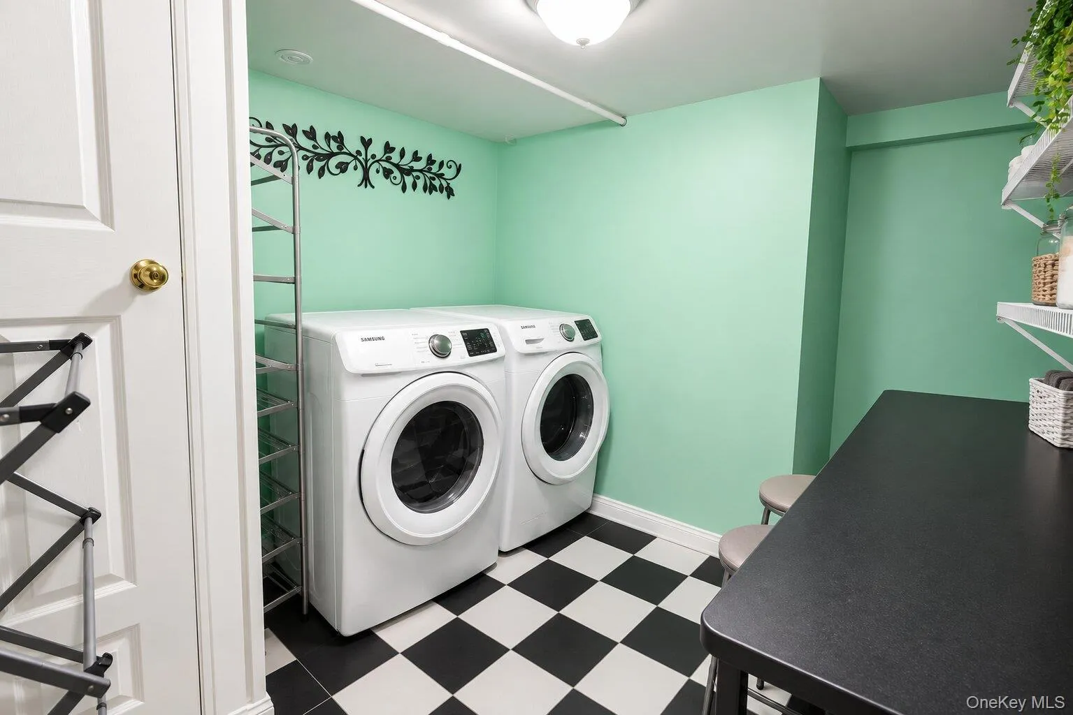 1061 Midland Street, Hempstead, NY, 5 Bedrooms Bedrooms, 8 Rooms Rooms,4 BathroomsBathrooms,Residential,For Rent,Midland,0,1034903 1061 Midland Street, Hempstead, NY, 5 Bedrooms Bedrooms, 8 Rooms Rooms,4 BathroomsBathrooms,Residential,For Rent,Midland,0,1034903