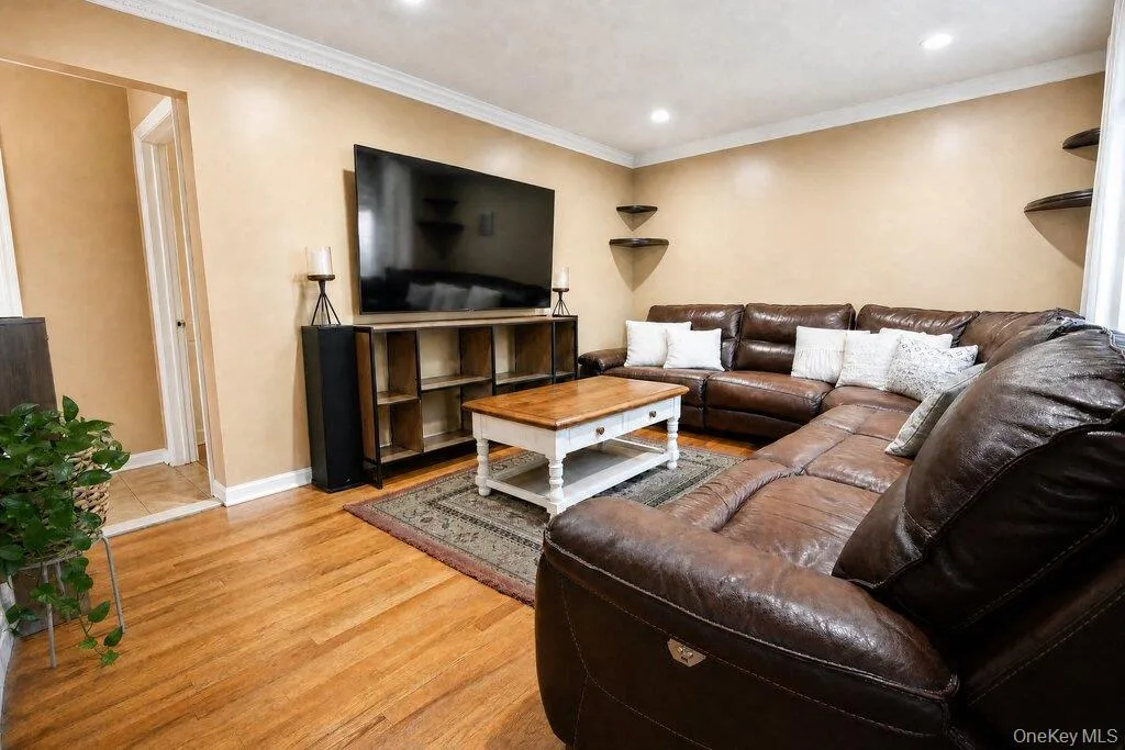 1061 Midland Street, Hempstead, NY, 5 Bedrooms Bedrooms, 8 Rooms Rooms,4 BathroomsBathrooms,Residential,For Rent,Midland,0,1034903 1061 Midland Street, Hempstead, NY, 5 Bedrooms Bedrooms, 8 Rooms Rooms,4 BathroomsBathrooms,Residential,For Rent,Midland,0,1034903