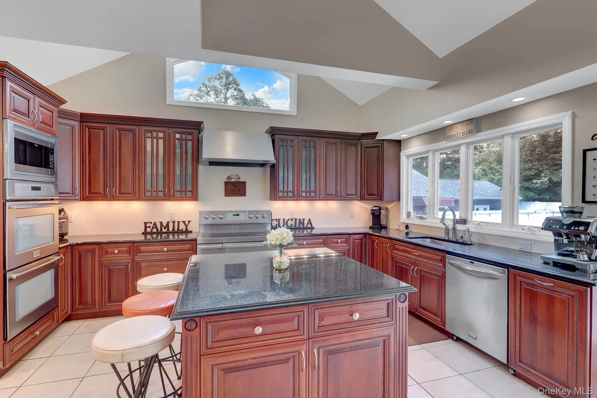 21 Morris Avenue, Brookhaven, NY, 6 Bedrooms Bedrooms, 14 Rooms Rooms,3 BathroomsBathrooms,Residential,For Rent,Morris,0,1034905 21 Morris Avenue, Brookhaven, NY, 6 Bedrooms Bedrooms, 14 Rooms Rooms,3 BathroomsBathrooms,Residential,For Rent,Morris,0,1034905