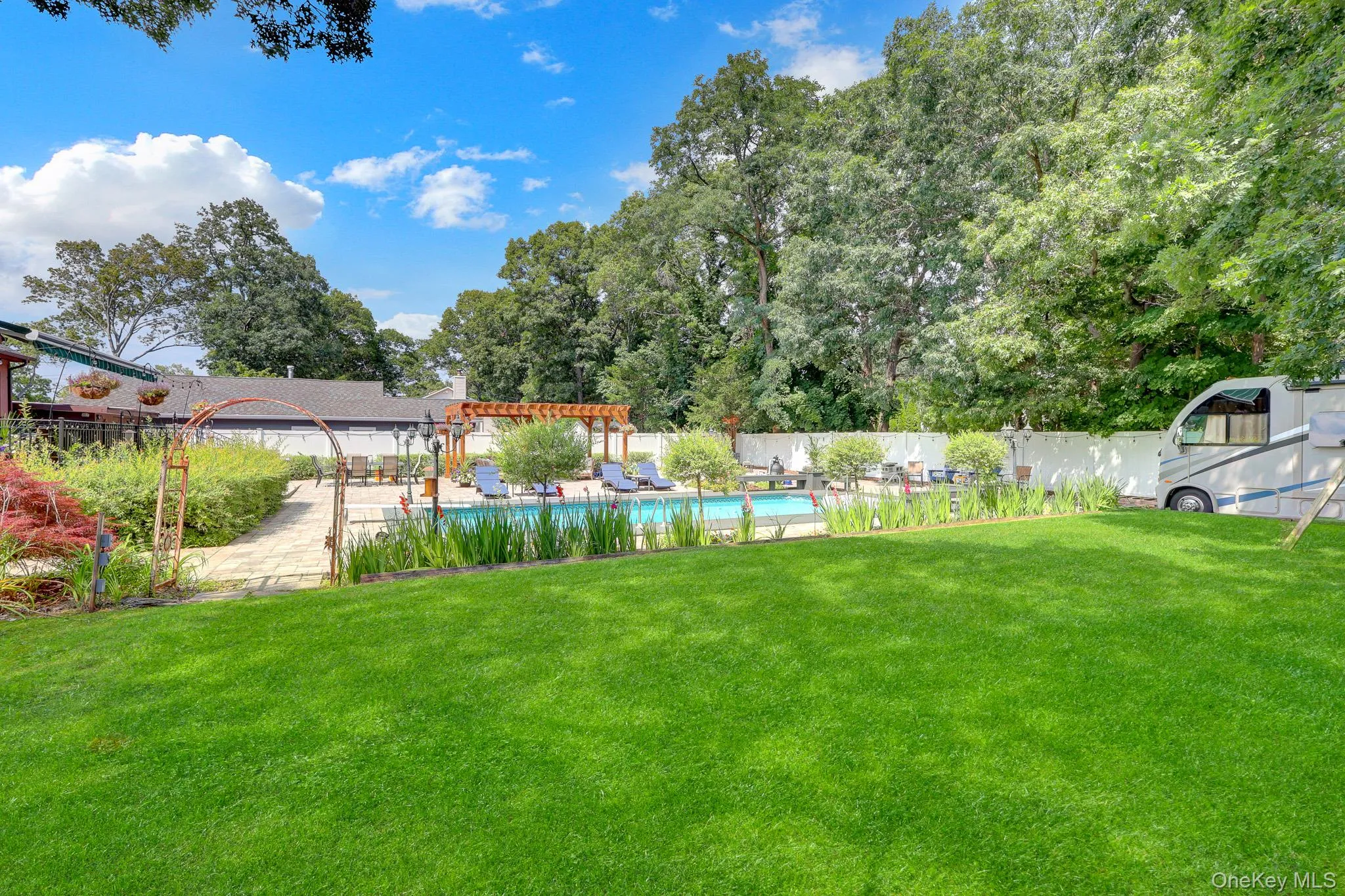 21 Morris Avenue, Brookhaven, NY, 6 Bedrooms Bedrooms, 14 Rooms Rooms,3 BathroomsBathrooms,Residential,For Rent,Morris,0,1034905 21 Morris Avenue, Brookhaven, NY, 6 Bedrooms Bedrooms, 14 Rooms Rooms,3 BathroomsBathrooms,Residential,For Rent,Morris,0,1034905