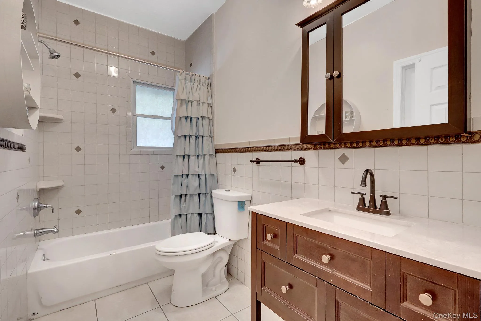21 Morris Avenue, Brookhaven, NY, 6 Bedrooms Bedrooms, 14 Rooms Rooms,3 BathroomsBathrooms,Residential,For Rent,Morris,0,1034905 21 Morris Avenue, Brookhaven, NY, 6 Bedrooms Bedrooms, 14 Rooms Rooms,3 BathroomsBathrooms,Residential,For Rent,Morris,0,1034905