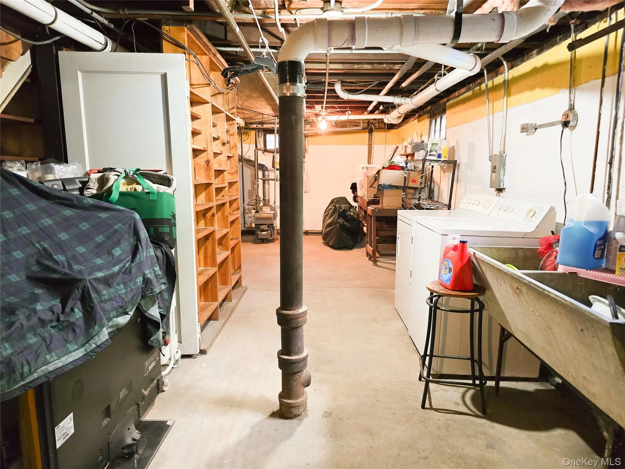 56-16 212 Street, New York, NY, 4 Bedrooms Bedrooms, 11 Rooms Rooms,2 BathroomsBathrooms,Residential,For Rent,212,0,1034910 56-16 212 Street, New York, NY, 4 Bedrooms Bedrooms, 11 Rooms Rooms,2 BathroomsBathrooms,Residential,For Rent,212,0,1034910