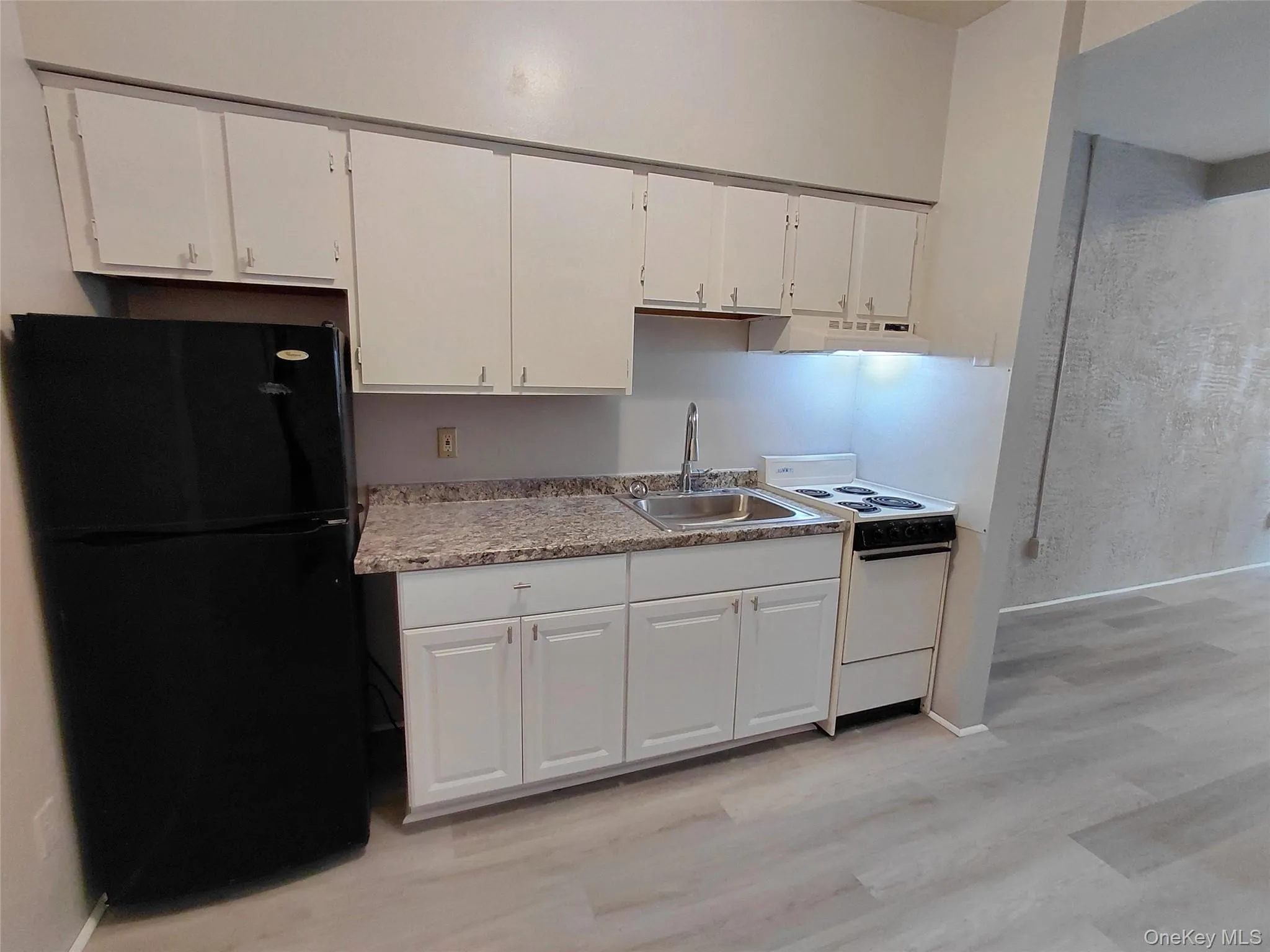 81 Franklin Street, Kingston, NY, 1 Bedroom Bedrooms, 3 Rooms Rooms,1 BathroomBathrooms,Residential Lease,For Rent,Franklin,0,1034915 81 Franklin Street, Kingston, NY, 1 Bedroom Bedrooms, 3 Rooms Rooms,1 BathroomBathrooms,Residential Lease,For Rent,Franklin,0,1034915