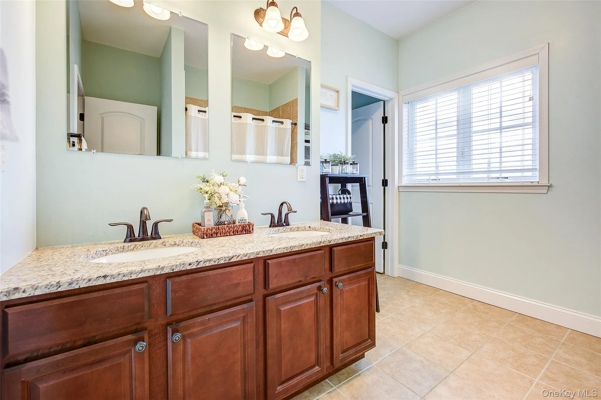 20 Tanyas Court, Monroe, NY, 4 Bedrooms Bedrooms, 9 Rooms Rooms,2 BathroomsBathrooms,Residential,For Rent,Tanyas,0,1034922 20 Tanyas Court, Monroe, NY, 4 Bedrooms Bedrooms, 9 Rooms Rooms,2 BathroomsBathrooms,Residential,For Rent,Tanyas,0,1034922