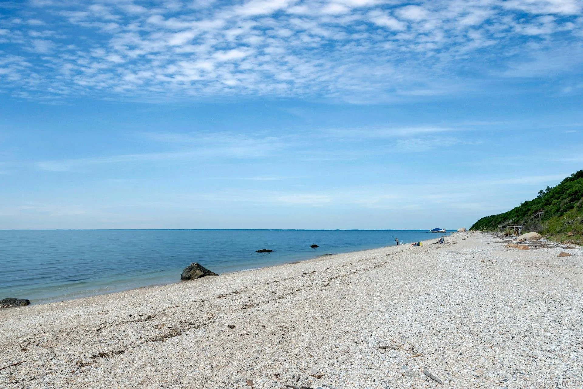 405 The Short Lane, Southold, NY, 4 Bedrooms Bedrooms, 9 Rooms Rooms,2 BathroomsBathrooms,Residential Lease,For Rent,The Short,0,1034927 405 The Short Lane, Southold, NY, 4 Bedrooms Bedrooms, 9 Rooms Rooms,2 BathroomsBathrooms,Residential Lease,For Rent,The Short,0,1034927