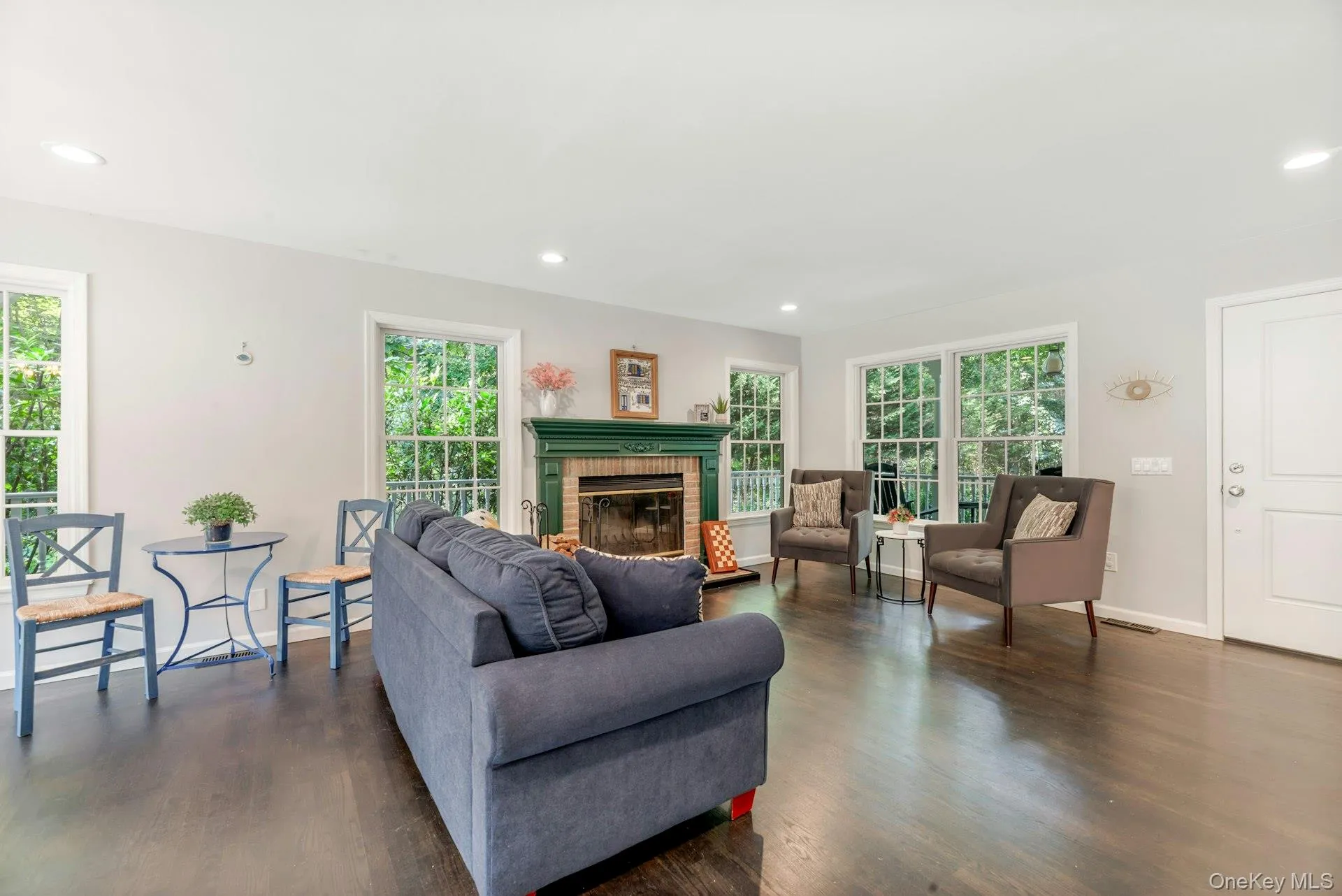 405 The Short Lane, Southold, NY, 4 Bedrooms Bedrooms, 9 Rooms Rooms,2 BathroomsBathrooms,Residential Lease,For Rent,The Short,0,1034927 405 The Short Lane, Southold, NY, 4 Bedrooms Bedrooms, 9 Rooms Rooms,2 BathroomsBathrooms,Residential Lease,For Rent,The Short,0,1034927