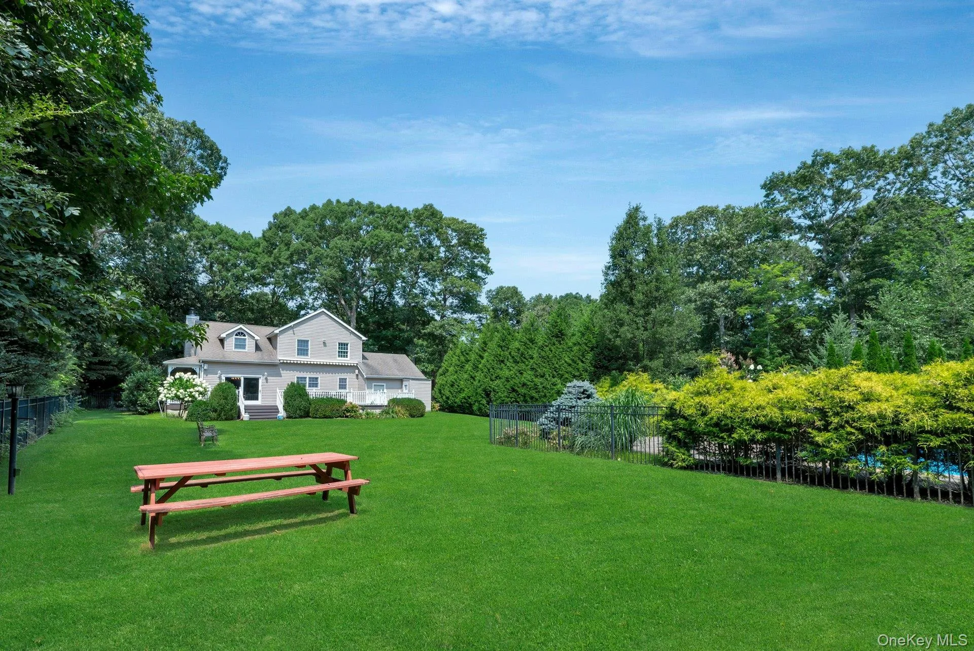 405 The Short Lane, Southold, NY, 4 Bedrooms Bedrooms, 9 Rooms Rooms,2 BathroomsBathrooms,Residential Lease,For Rent,The Short,0,1034927 405 The Short Lane, Southold, NY, 4 Bedrooms Bedrooms, 9 Rooms Rooms,2 BathroomsBathrooms,Residential Lease,For Rent,The Short,0,1034927