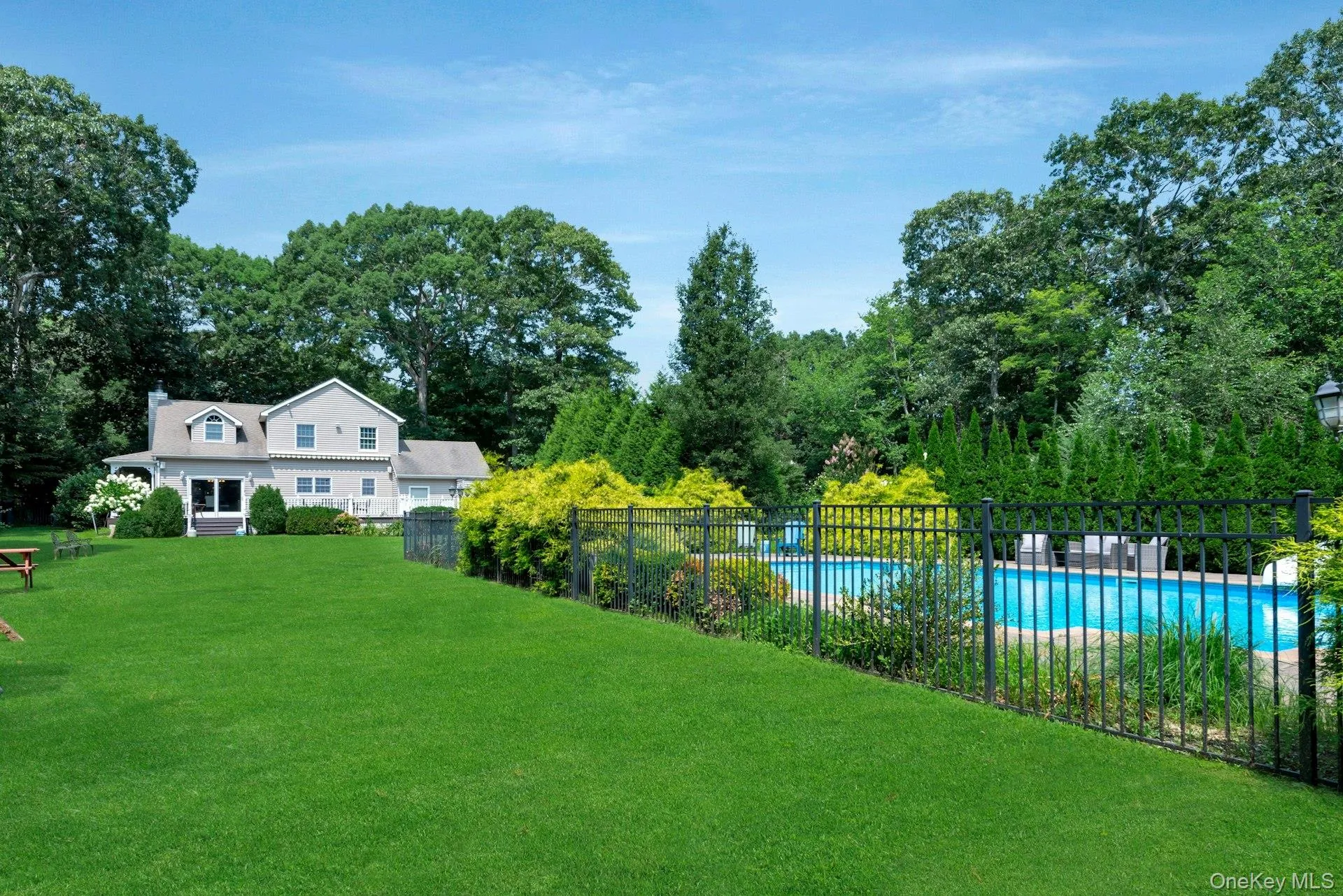 405 The Short Lane, Southold, NY, 4 Bedrooms Bedrooms, 9 Rooms Rooms,2 BathroomsBathrooms,Residential Lease,For Rent,The Short,0,1034927 405 The Short Lane, Southold, NY, 4 Bedrooms Bedrooms, 9 Rooms Rooms,2 BathroomsBathrooms,Residential Lease,For Rent,The Short,0,1034927