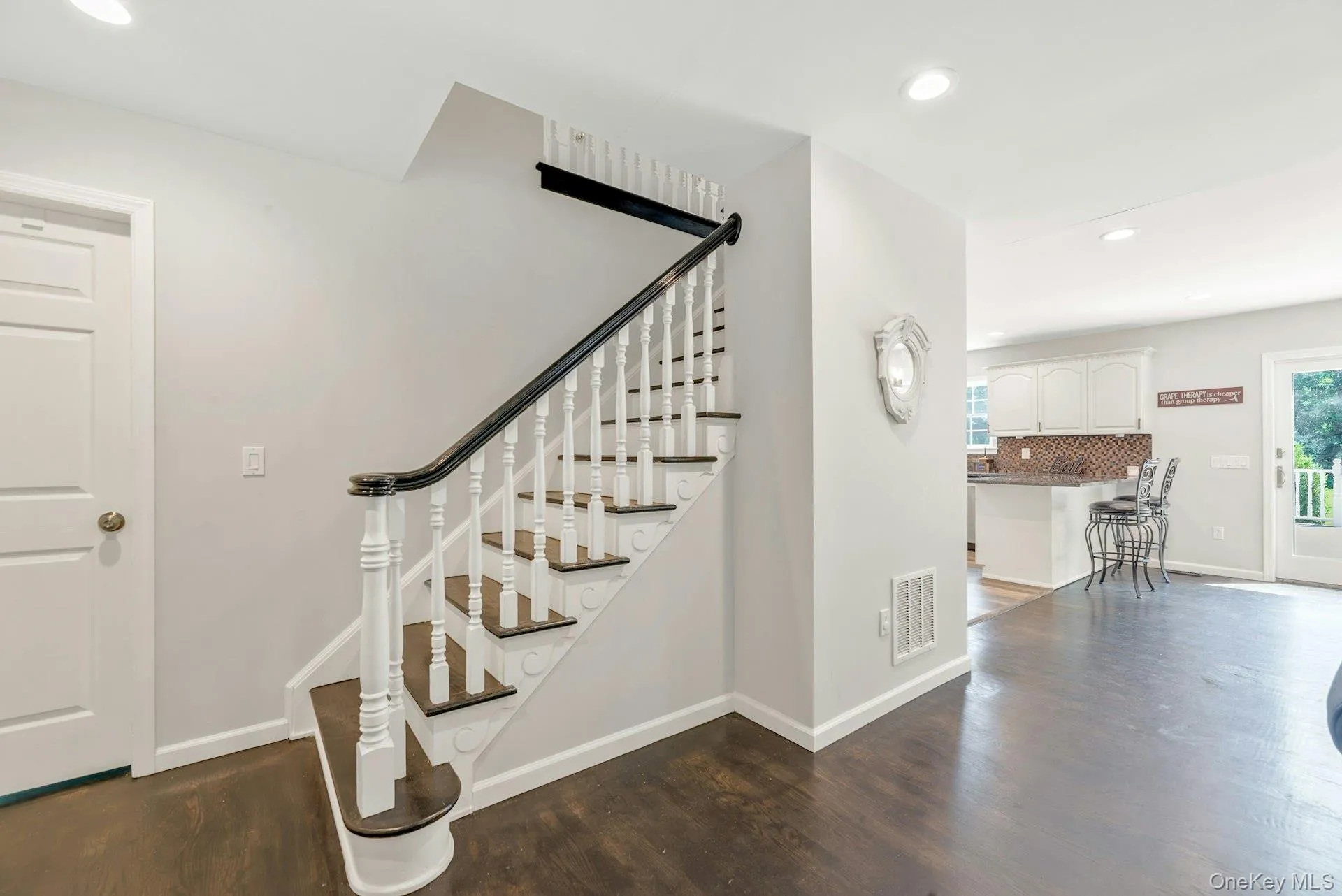 405 The Short Lane, Southold, NY, 4 Bedrooms Bedrooms, 9 Rooms Rooms,2 BathroomsBathrooms,Residential Lease,For Rent,The Short,0,1034927 405 The Short Lane, Southold, NY, 4 Bedrooms Bedrooms, 9 Rooms Rooms,2 BathroomsBathrooms,Residential Lease,For Rent,The Short,0,1034927