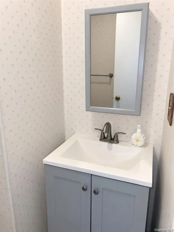 18 Black Stallion Court, Middletown, NY, 3 Bedrooms Bedrooms, 7 Rooms Rooms,1 BathroomBathrooms,Residential,For Rent,Black Stallion,0,1034935 18 Black Stallion Court, Middletown, NY, 3 Bedrooms Bedrooms, 7 Rooms Rooms,1 BathroomBathrooms,Residential,For Rent,Black Stallion,0,1034935