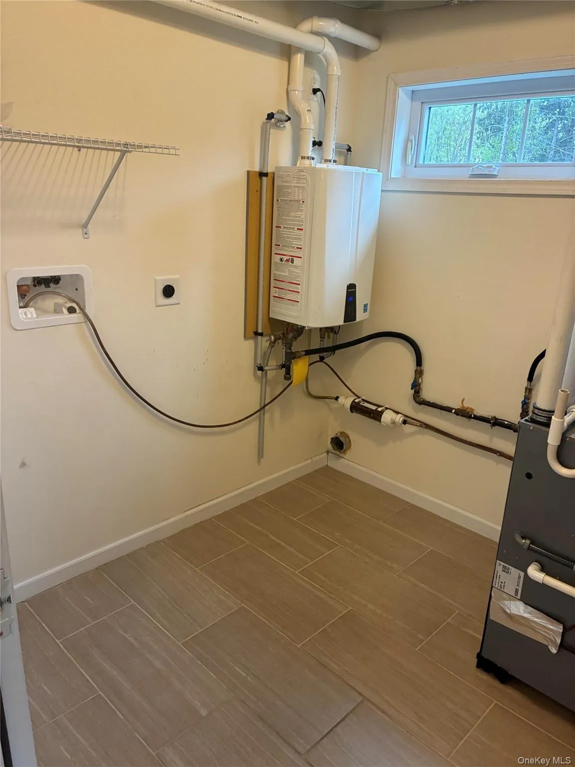 2410 Route 82, La Grange, NY, 2 Bedrooms Bedrooms, 6 Rooms Rooms,1 BathroomBathrooms,Residential Lease,For Rent,Route 82,0,1034936 2410 Route 82, La Grange, NY, 2 Bedrooms Bedrooms, 6 Rooms Rooms,1 BathroomBathrooms,Residential Lease,For Rent,Route 82,0,1034936