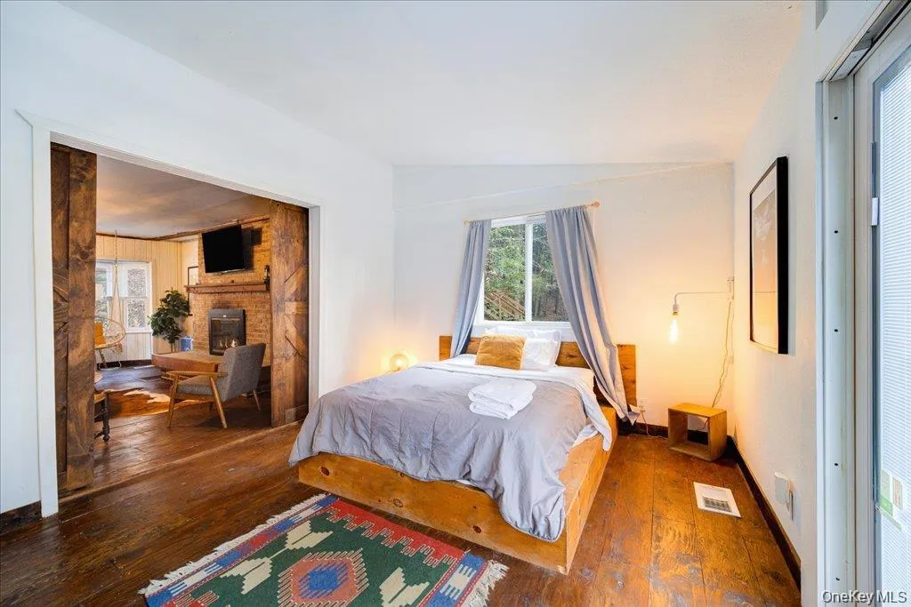 34 Overlook Road, Neversink, NY, 3 Bedrooms Bedrooms, 8 Rooms Rooms,2 BathroomsBathrooms,Residential Lease,For Rent,Overlook,0,1034938 34 Overlook Road, Neversink, NY, 3 Bedrooms Bedrooms, 8 Rooms Rooms,2 BathroomsBathrooms,Residential Lease,For Rent,Overlook,0,1034938
