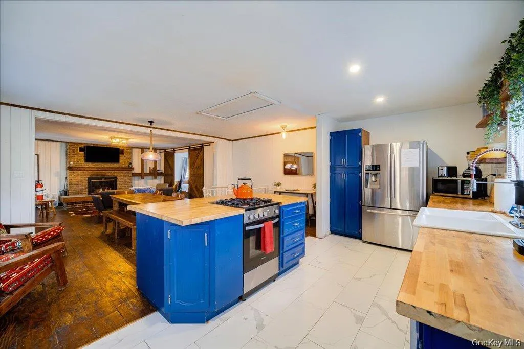 34 Overlook Road, Neversink, NY, 3 Bedrooms Bedrooms, 8 Rooms Rooms,2 BathroomsBathrooms,Residential Lease,For Rent,Overlook,0,1034938 34 Overlook Road, Neversink, NY, 3 Bedrooms Bedrooms, 8 Rooms Rooms,2 BathroomsBathrooms,Residential Lease,For Rent,Overlook,0,1034938