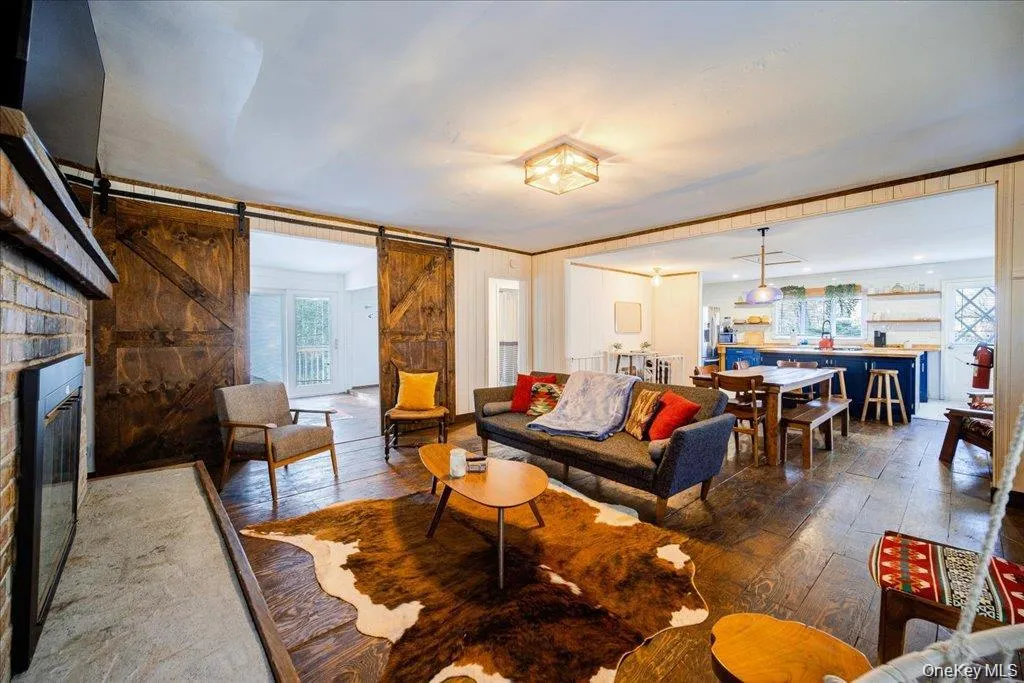 34 Overlook Road, Neversink, NY, 3 Bedrooms Bedrooms, 8 Rooms Rooms,2 BathroomsBathrooms,Residential Lease,For Rent,Overlook,0,1034938 34 Overlook Road, Neversink, NY, 3 Bedrooms Bedrooms, 8 Rooms Rooms,2 BathroomsBathrooms,Residential Lease,For Rent,Overlook,0,1034938