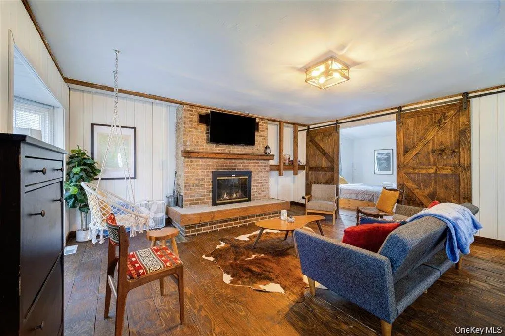 34 Overlook Road, Neversink, NY, 3 Bedrooms Bedrooms, 8 Rooms Rooms,2 BathroomsBathrooms,Residential Lease,For Rent,Overlook,0,1034938 34 Overlook Road, Neversink, NY, 3 Bedrooms Bedrooms, 8 Rooms Rooms,2 BathroomsBathrooms,Residential Lease,For Rent,Overlook,0,1034938