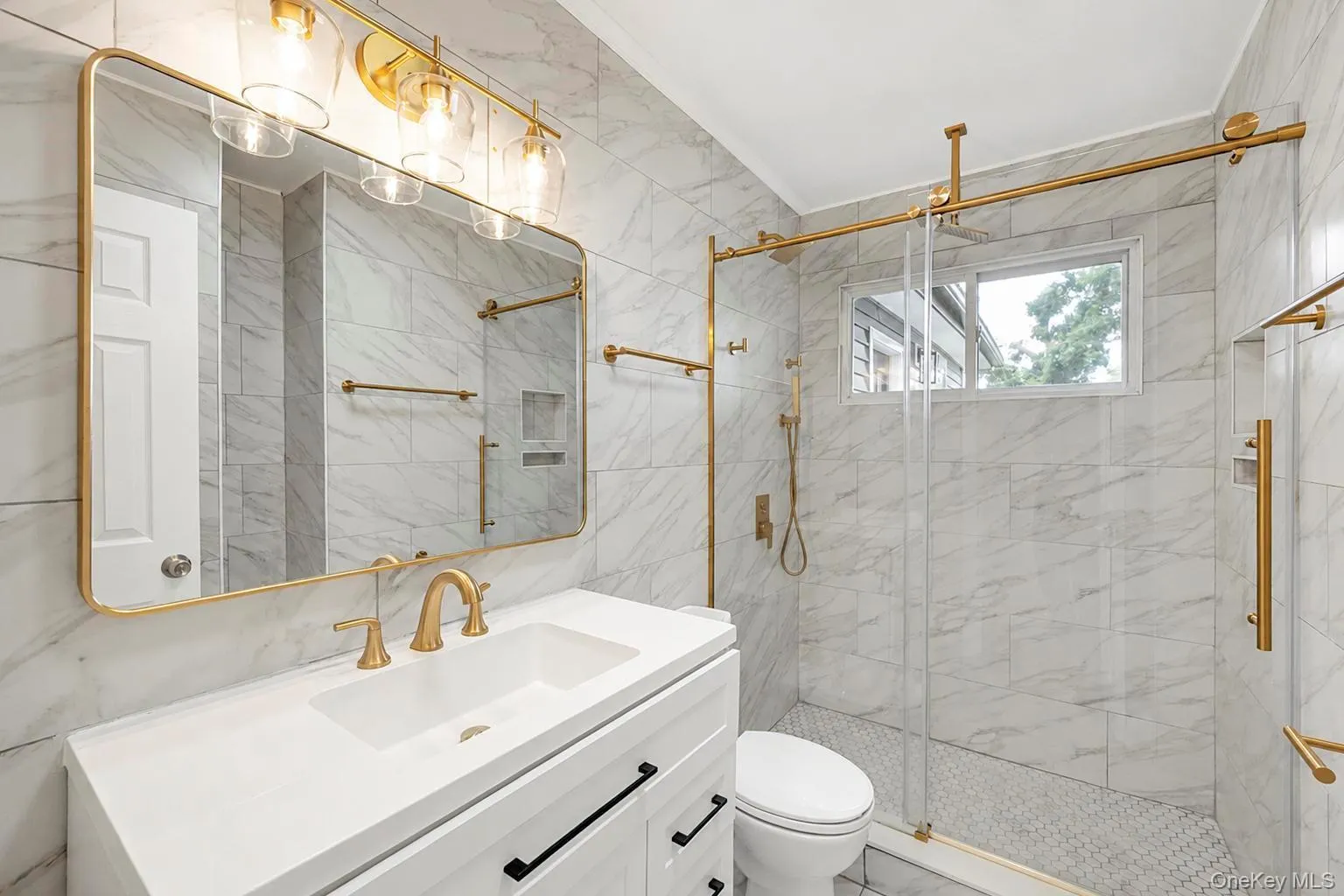 41 Madison Avenue, Babylon, NY, 7 Bedrooms Bedrooms, 14 Rooms Rooms,2 BathroomsBathrooms,Residential,For Rent,Madison,0,1034941 41 Madison Avenue, Babylon, NY, 7 Bedrooms Bedrooms, 14 Rooms Rooms,2 BathroomsBathrooms,Residential,For Rent,Madison,0,1034941