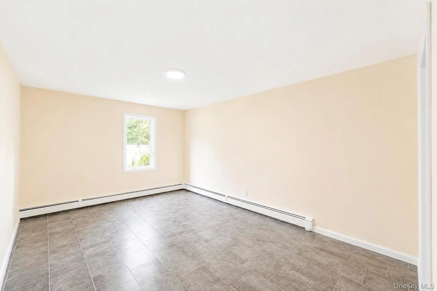 41 Madison Avenue, Babylon, NY, 7 Bedrooms Bedrooms, 14 Rooms Rooms,2 BathroomsBathrooms,Residential,For Rent,Madison,0,1034941 41 Madison Avenue, Babylon, NY, 7 Bedrooms Bedrooms, 14 Rooms Rooms,2 BathroomsBathrooms,Residential,For Rent,Madison,0,1034941
