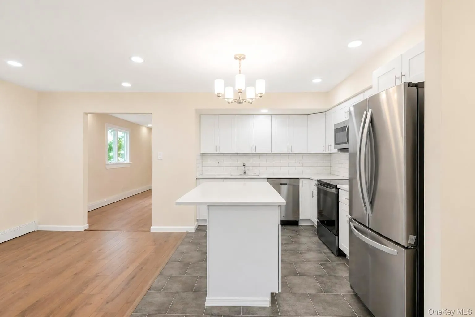 41 Madison Avenue, Babylon, NY, 7 Bedrooms Bedrooms, 14 Rooms Rooms,2 BathroomsBathrooms,Residential,For Rent,Madison,0,1034941 41 Madison Avenue, Babylon, NY, 7 Bedrooms Bedrooms, 14 Rooms Rooms,2 BathroomsBathrooms,Residential,For Rent,Madison,0,1034941