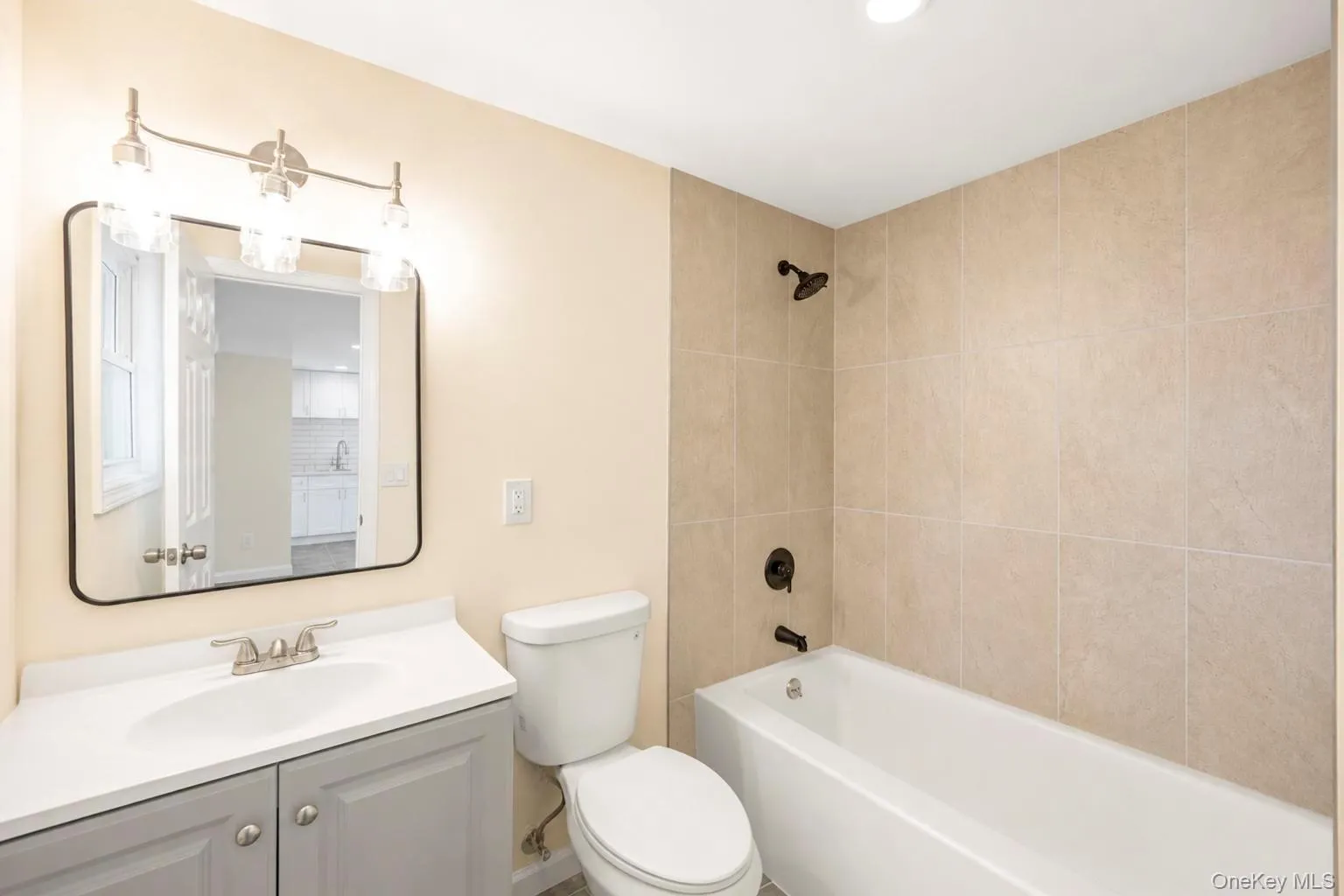 41 Madison Avenue, Babylon, NY, 7 Bedrooms Bedrooms, 14 Rooms Rooms,2 BathroomsBathrooms,Residential,For Rent,Madison,0,1034941 41 Madison Avenue, Babylon, NY, 7 Bedrooms Bedrooms, 14 Rooms Rooms,2 BathroomsBathrooms,Residential,For Rent,Madison,0,1034941