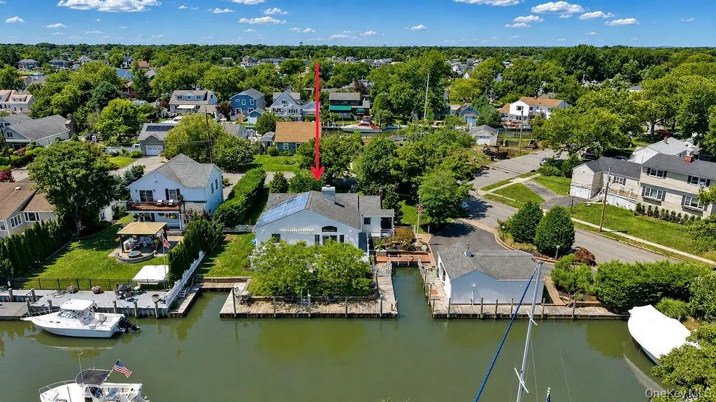 8 Stuart Avenue, Babylon, NY, 2 Bedrooms Bedrooms, 7 Rooms Rooms,1 BathroomBathrooms,Residential,For Rent,Stuart,0,1034942 8 Stuart Avenue, Babylon, NY, 2 Bedrooms Bedrooms, 7 Rooms Rooms,1 BathroomBathrooms,Residential,For Rent,Stuart,0,1034942