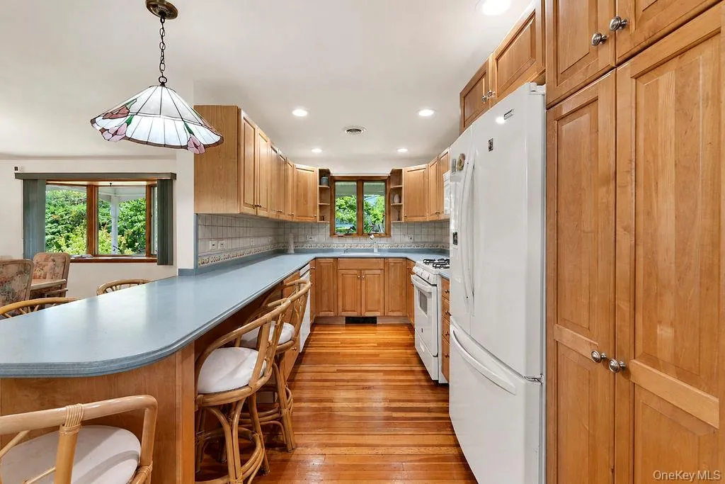 hardwood flooring, recessed lighting and newer appliances hardwood flooring, recessed lighting and newer appliances