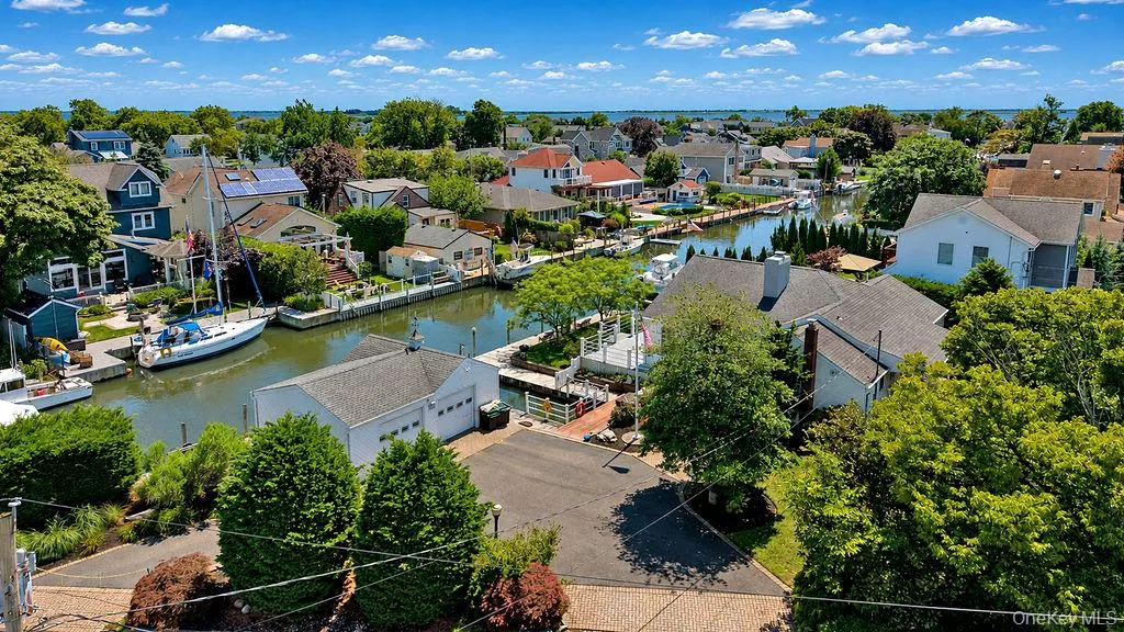 8 Stuart Avenue, Babylon, NY, 2 Bedrooms Bedrooms, 7 Rooms Rooms,1 BathroomBathrooms,Residential,For Rent,Stuart,0,1034942 8 Stuart Avenue, Babylon, NY, 2 Bedrooms Bedrooms, 7 Rooms Rooms,1 BathroomBathrooms,Residential,For Rent,Stuart,0,1034942