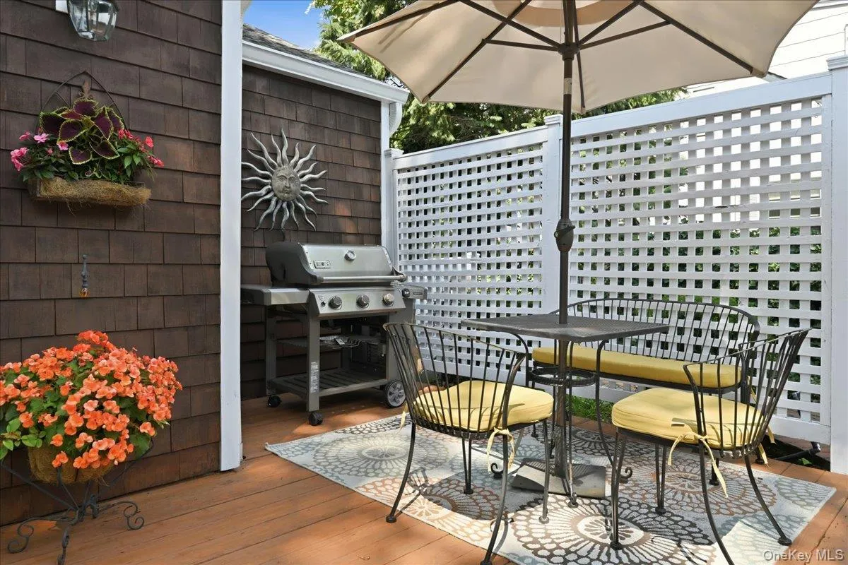 130 Fairview Road, Oyster Bay, NY, 4 Bedrooms Bedrooms, 9 Rooms Rooms,3 BathroomsBathrooms,Residential,For Rent,Fairview,0,1034948 130 Fairview Road, Oyster Bay, NY, 4 Bedrooms Bedrooms, 9 Rooms Rooms,3 BathroomsBathrooms,Residential,For Rent,Fairview,0,1034948