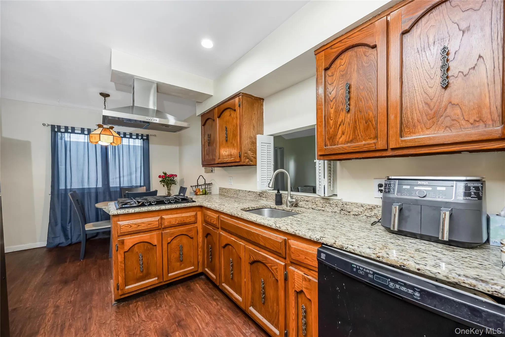 1 Autumn Lane, Babylon, NY, 4 Bedrooms Bedrooms, 9 Rooms Rooms,1 BathroomBathrooms,Residential,For Rent,Autumn,0,1034949 1 Autumn Lane, Babylon, NY, 4 Bedrooms Bedrooms, 9 Rooms Rooms,1 BathroomBathrooms,Residential,For Rent,Autumn,0,1034949