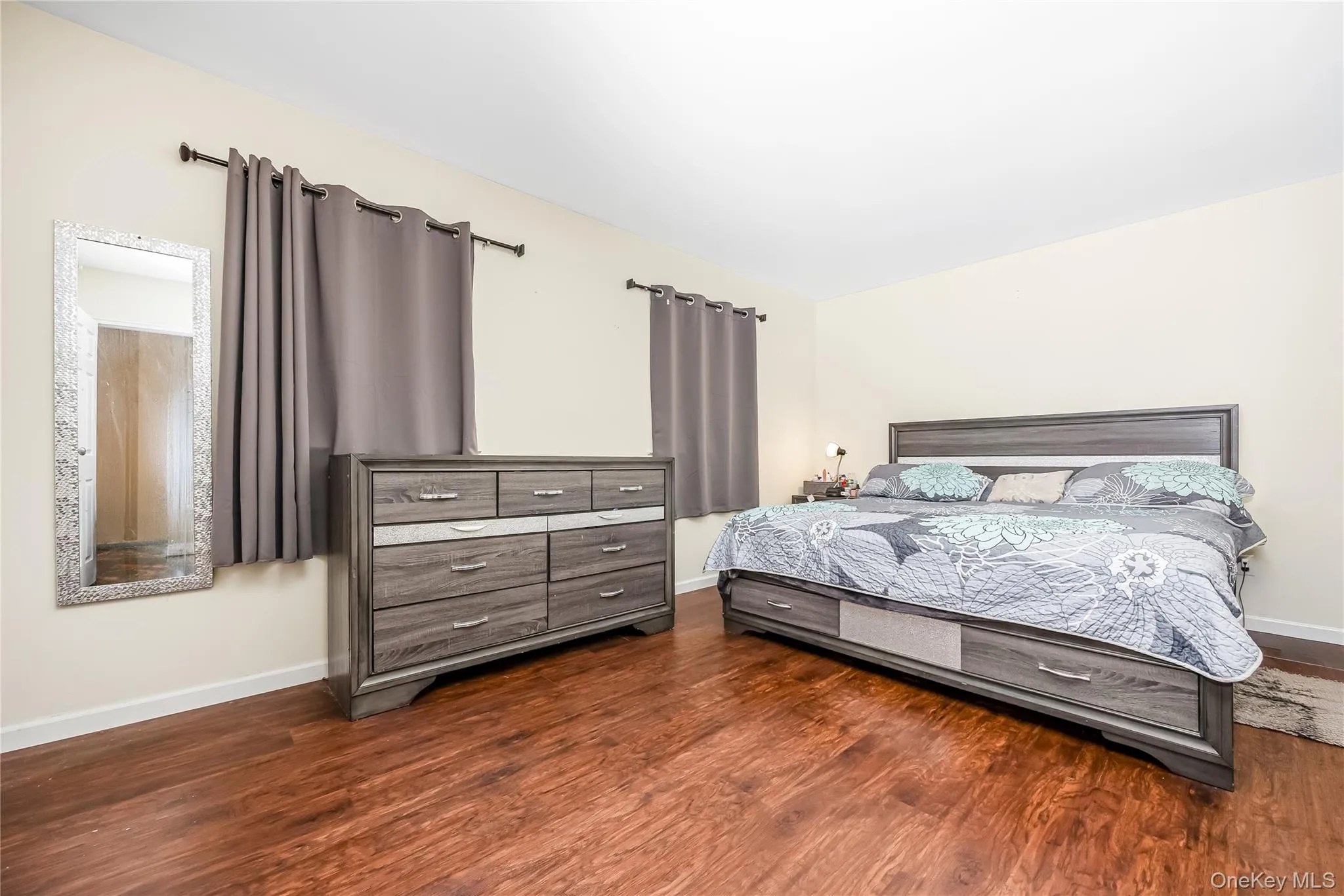 1 Autumn Lane, Babylon, NY, 4 Bedrooms Bedrooms, 9 Rooms Rooms,1 BathroomBathrooms,Residential,For Rent,Autumn,0,1034949 1 Autumn Lane, Babylon, NY, 4 Bedrooms Bedrooms, 9 Rooms Rooms,1 BathroomBathrooms,Residential,For Rent,Autumn,0,1034949