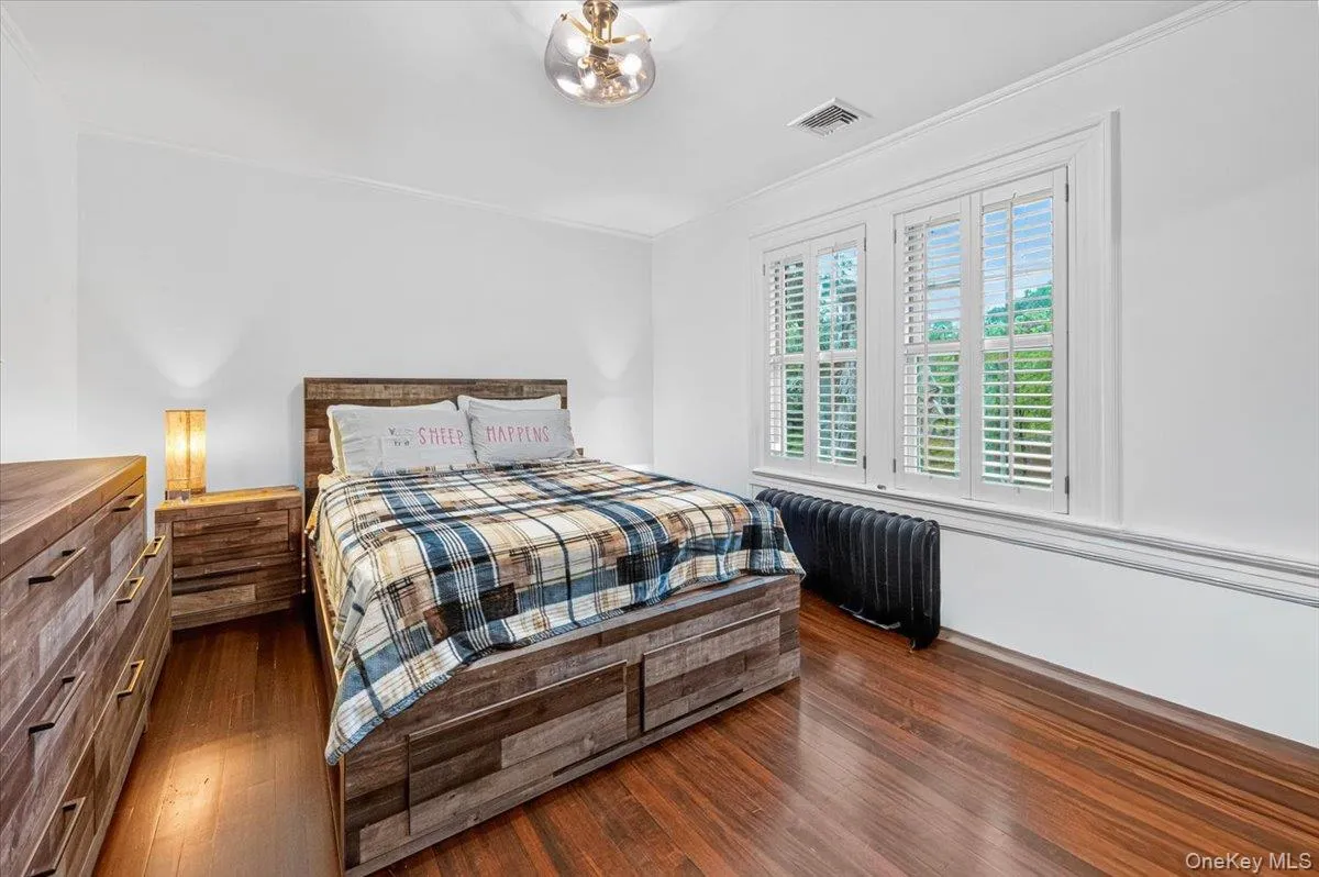 1 Wellington Avenue, New Rochelle, NY, 4 Bedrooms Bedrooms, 13 Rooms Rooms,4 BathroomsBathrooms,Residential,For Rent,Wellington,0,1034952 1 Wellington Avenue, New Rochelle, NY, 4 Bedrooms Bedrooms, 13 Rooms Rooms,4 BathroomsBathrooms,Residential,For Rent,Wellington,0,1034952