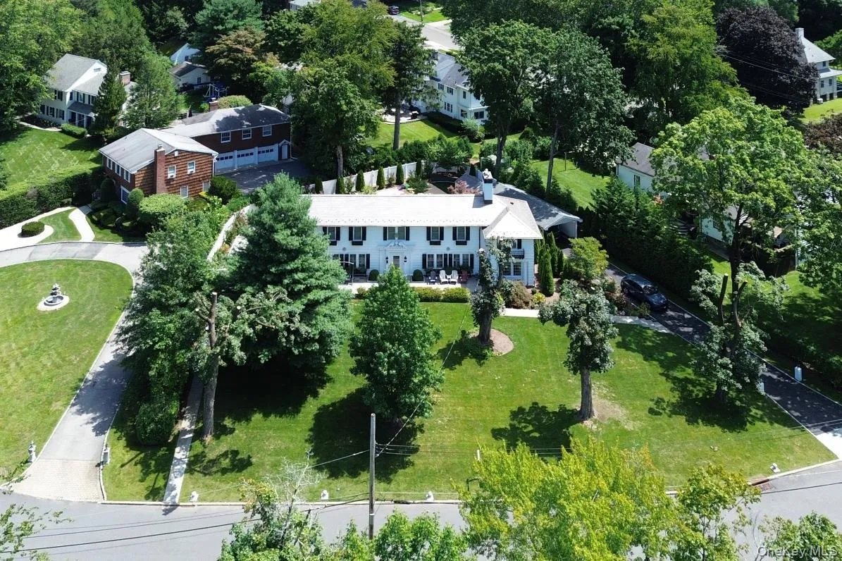 1 Wellington Avenue, New Rochelle, NY, 4 Bedrooms Bedrooms, 13 Rooms Rooms,4 BathroomsBathrooms,Residential,For Rent,Wellington,0,1034952 1 Wellington Avenue, New Rochelle, NY, 4 Bedrooms Bedrooms, 13 Rooms Rooms,4 BathroomsBathrooms,Residential,For Rent,Wellington,0,1034952