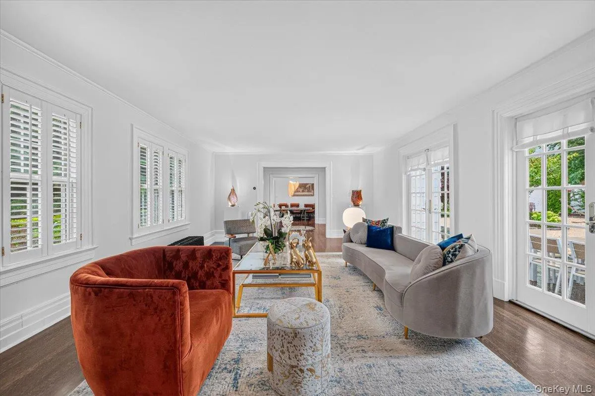 1 Wellington Avenue, New Rochelle, NY, 4 Bedrooms Bedrooms, 13 Rooms Rooms,4 BathroomsBathrooms,Residential,For Rent,Wellington,0,1034952 1 Wellington Avenue, New Rochelle, NY, 4 Bedrooms Bedrooms, 13 Rooms Rooms,4 BathroomsBathrooms,Residential,For Rent,Wellington,0,1034952