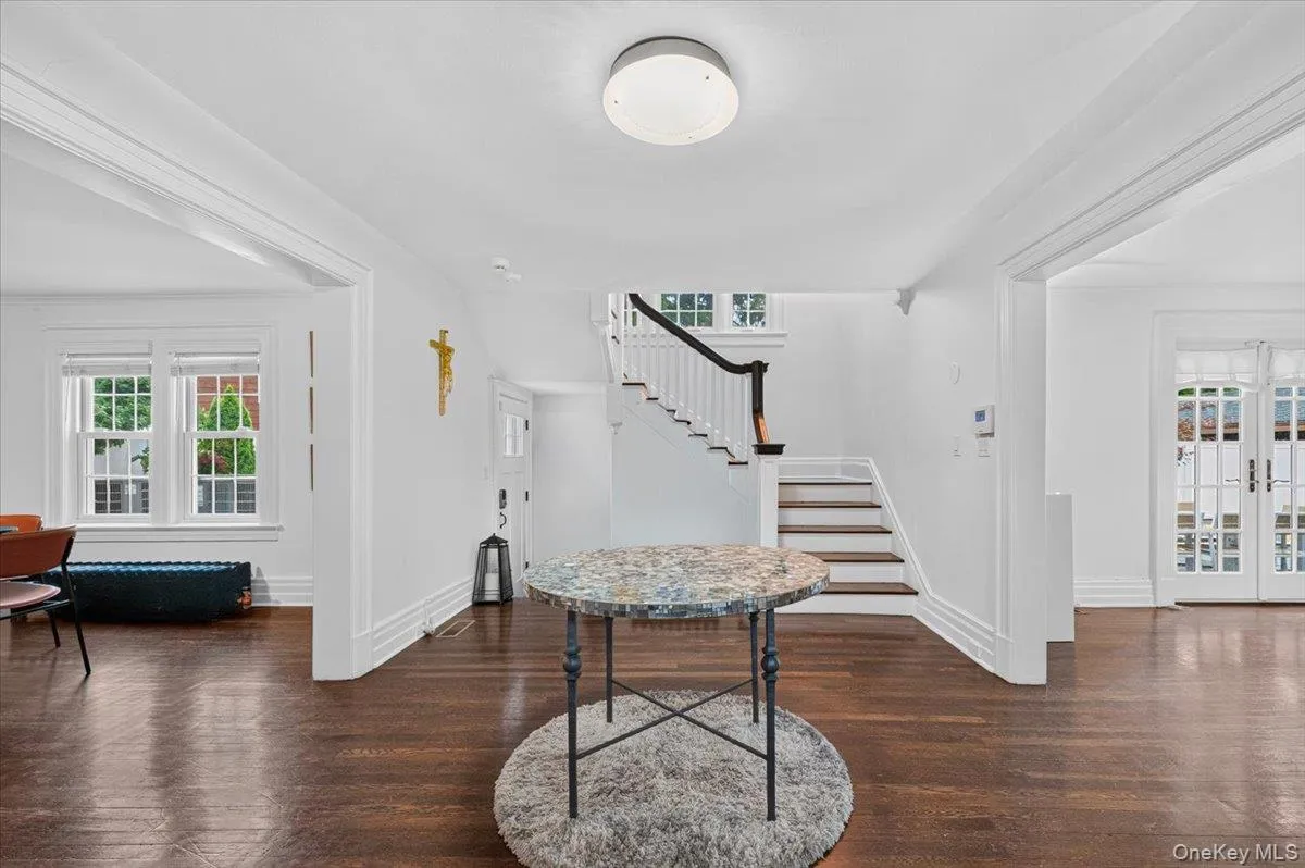 1 Wellington Avenue, New Rochelle, NY, 4 Bedrooms Bedrooms, 13 Rooms Rooms,4 BathroomsBathrooms,Residential,For Rent,Wellington,0,1034952 1 Wellington Avenue, New Rochelle, NY, 4 Bedrooms Bedrooms, 13 Rooms Rooms,4 BathroomsBathrooms,Residential,For Rent,Wellington,0,1034952