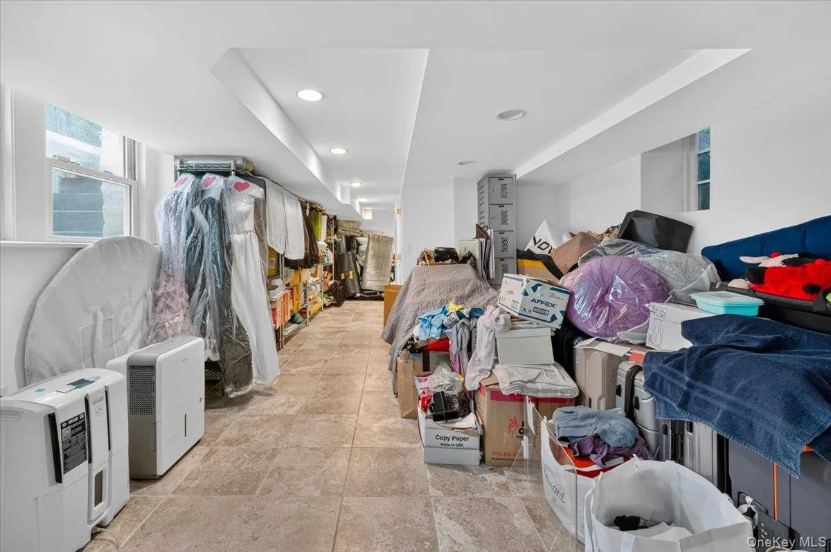 1 Wellington Avenue, New Rochelle, NY, 4 Bedrooms Bedrooms, 13 Rooms Rooms,4 BathroomsBathrooms,Residential,For Rent,Wellington,0,1034952 1 Wellington Avenue, New Rochelle, NY, 4 Bedrooms Bedrooms, 13 Rooms Rooms,4 BathroomsBathrooms,Residential,For Rent,Wellington,0,1034952