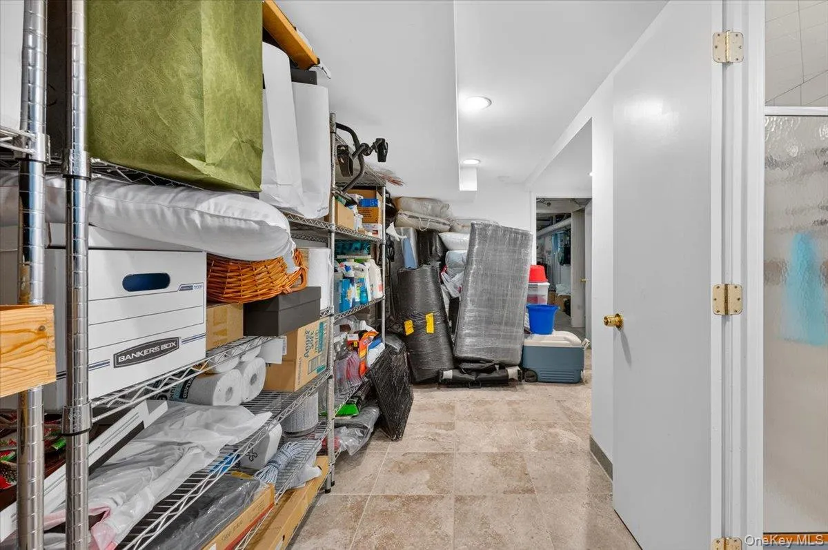 1 Wellington Avenue, New Rochelle, NY, 4 Bedrooms Bedrooms, 13 Rooms Rooms,4 BathroomsBathrooms,Residential,For Rent,Wellington,0,1034952 1 Wellington Avenue, New Rochelle, NY, 4 Bedrooms Bedrooms, 13 Rooms Rooms,4 BathroomsBathrooms,Residential,For Rent,Wellington,0,1034952