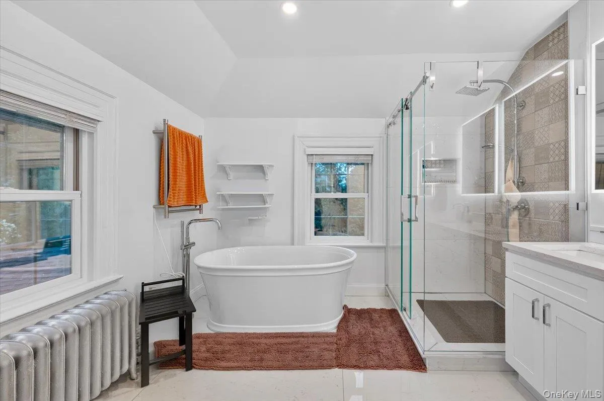 1 Wellington Avenue, New Rochelle, NY, 4 Bedrooms Bedrooms, 13 Rooms Rooms,4 BathroomsBathrooms,Residential,For Rent,Wellington,0,1034952 1 Wellington Avenue, New Rochelle, NY, 4 Bedrooms Bedrooms, 13 Rooms Rooms,4 BathroomsBathrooms,Residential,For Rent,Wellington,0,1034952