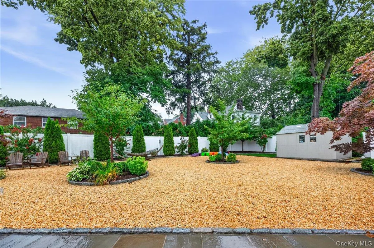 1 Wellington Avenue, New Rochelle, NY, 4 Bedrooms Bedrooms, 13 Rooms Rooms,4 BathroomsBathrooms,Residential,For Rent,Wellington,0,1034952 1 Wellington Avenue, New Rochelle, NY, 4 Bedrooms Bedrooms, 13 Rooms Rooms,4 BathroomsBathrooms,Residential,For Rent,Wellington,0,1034952