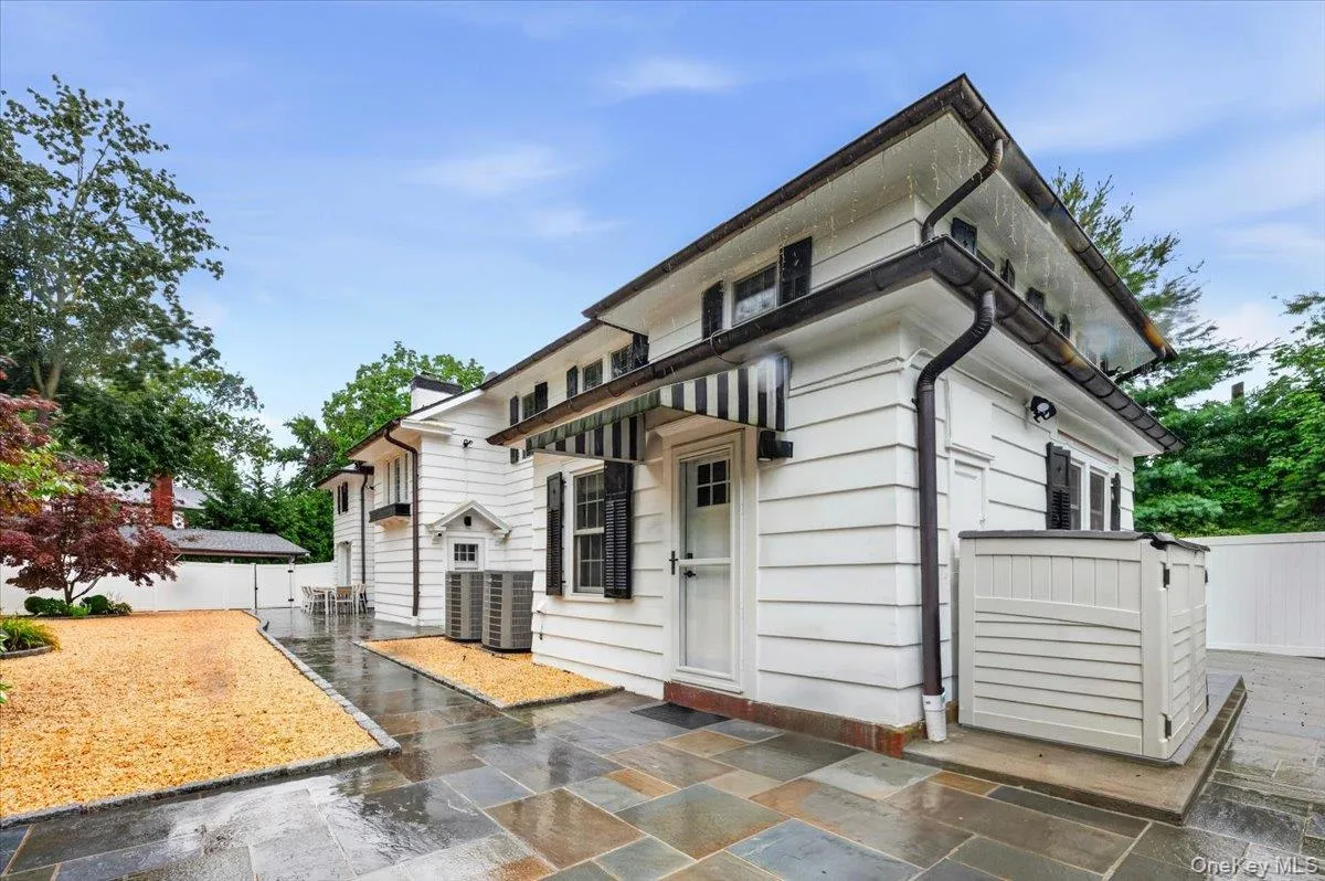 1 Wellington Avenue, New Rochelle, NY, 4 Bedrooms Bedrooms, 13 Rooms Rooms,4 BathroomsBathrooms,Residential,For Rent,Wellington,0,1034952 1 Wellington Avenue, New Rochelle, NY, 4 Bedrooms Bedrooms, 13 Rooms Rooms,4 BathroomsBathrooms,Residential,For Rent,Wellington,0,1034952