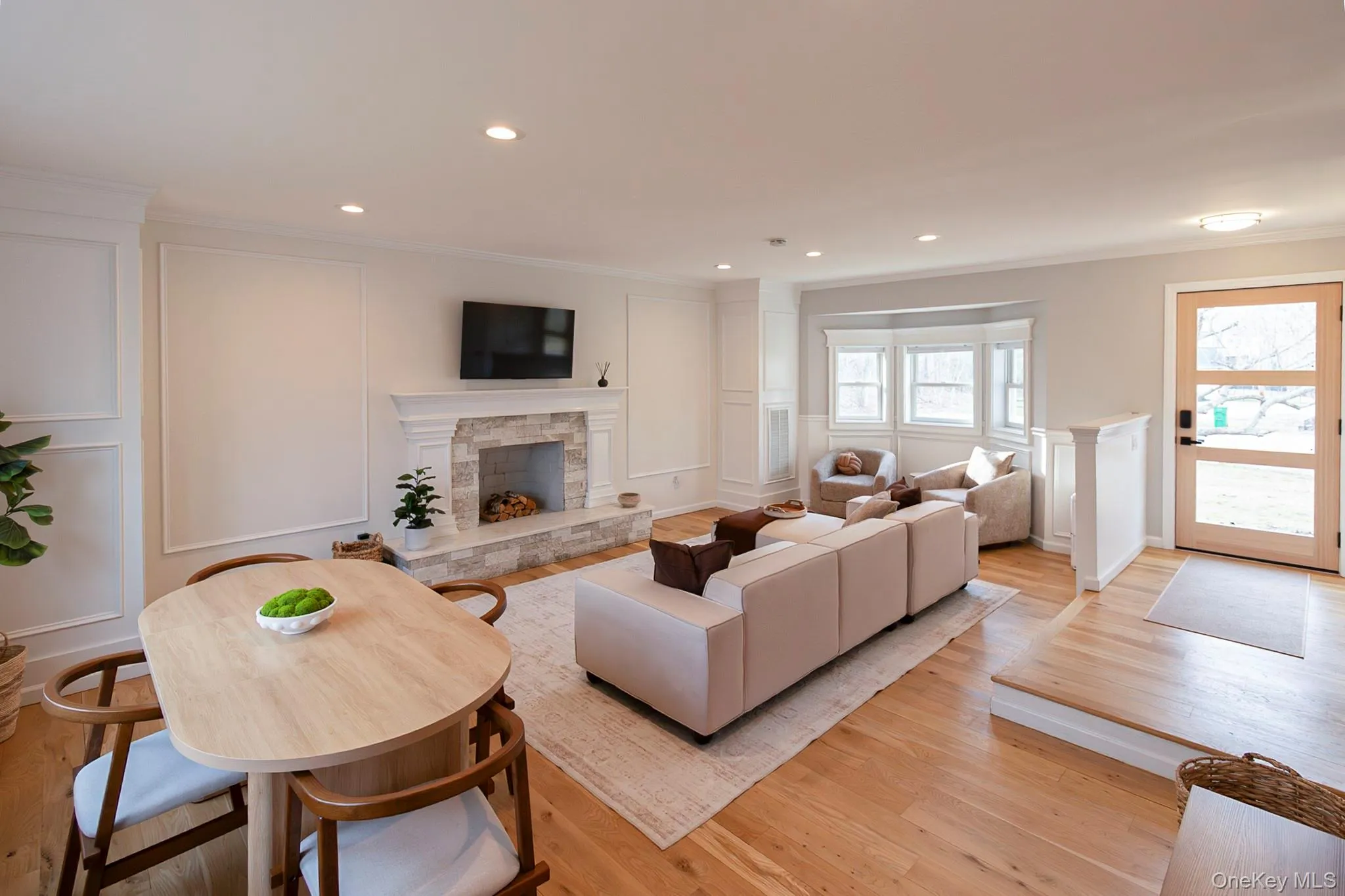 57 Hampton Court, Southampton, NY, 4 Bedrooms Bedrooms, 7 Rooms Rooms,3 BathroomsBathrooms,Residential,For Rent,Hampton,0,1034955 57 Hampton Court, Southampton, NY, 4 Bedrooms Bedrooms, 7 Rooms Rooms,3 BathroomsBathrooms,Residential,For Rent,Hampton,0,1034955