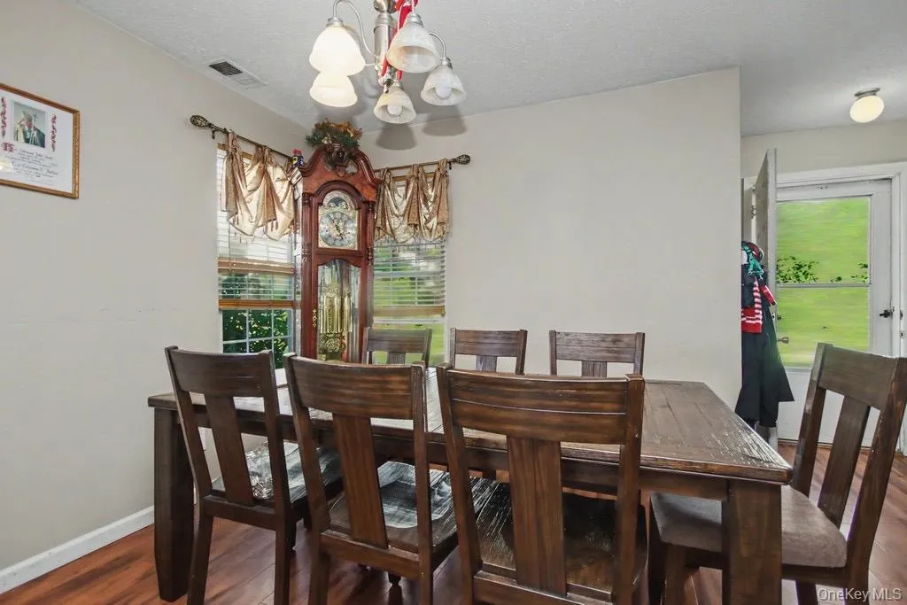 1310 Whispering Hills, Chester Town, NY, 3 Bedrooms Bedrooms, 6 Rooms Rooms,2 BathroomsBathrooms,Residential,For Rent,Whispering,0,1034956 1310 Whispering Hills, Chester Town, NY, 3 Bedrooms Bedrooms, 6 Rooms Rooms,2 BathroomsBathrooms,Residential,For Rent,Whispering,0,1034956