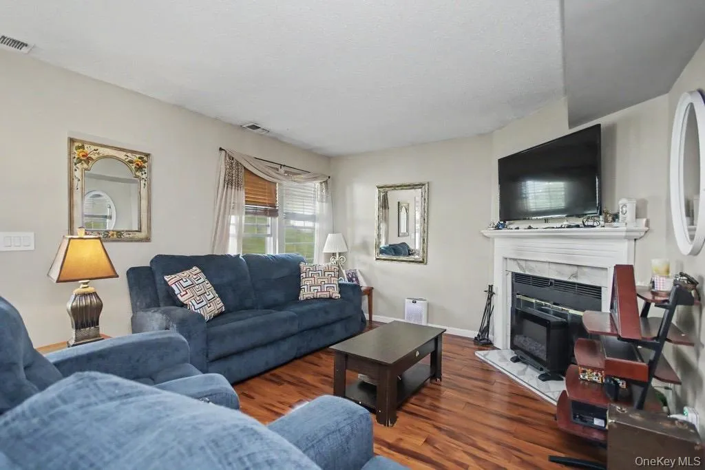 1310 Whispering Hills, Chester Town, NY, 3 Bedrooms Bedrooms, 6 Rooms Rooms,2 BathroomsBathrooms,Residential,For Rent,Whispering,0,1034956 1310 Whispering Hills, Chester Town, NY, 3 Bedrooms Bedrooms, 6 Rooms Rooms,2 BathroomsBathrooms,Residential,For Rent,Whispering,0,1034956