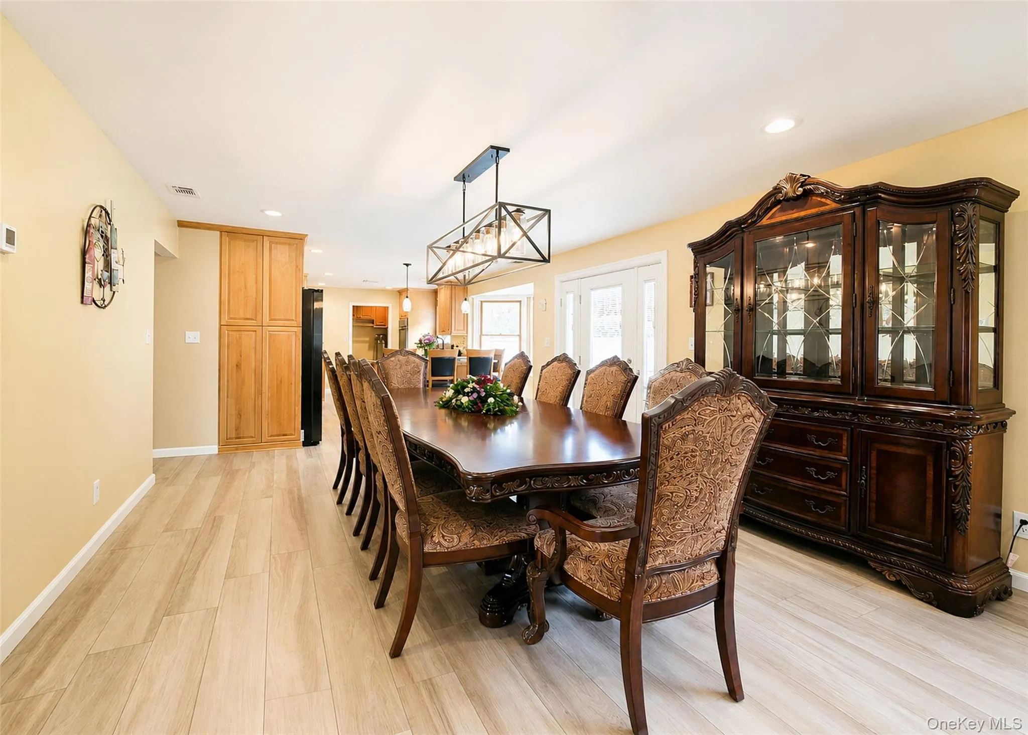 73 Springmeadow Drive, Islip, NY, 5 Bedrooms Bedrooms, 15 Rooms Rooms,3 BathroomsBathrooms,Residential,For Rent,Springmeadow,0,1034957 73 Springmeadow Drive, Islip, NY, 5 Bedrooms Bedrooms, 15 Rooms Rooms,3 BathroomsBathrooms,Residential,For Rent,Springmeadow,0,1034957