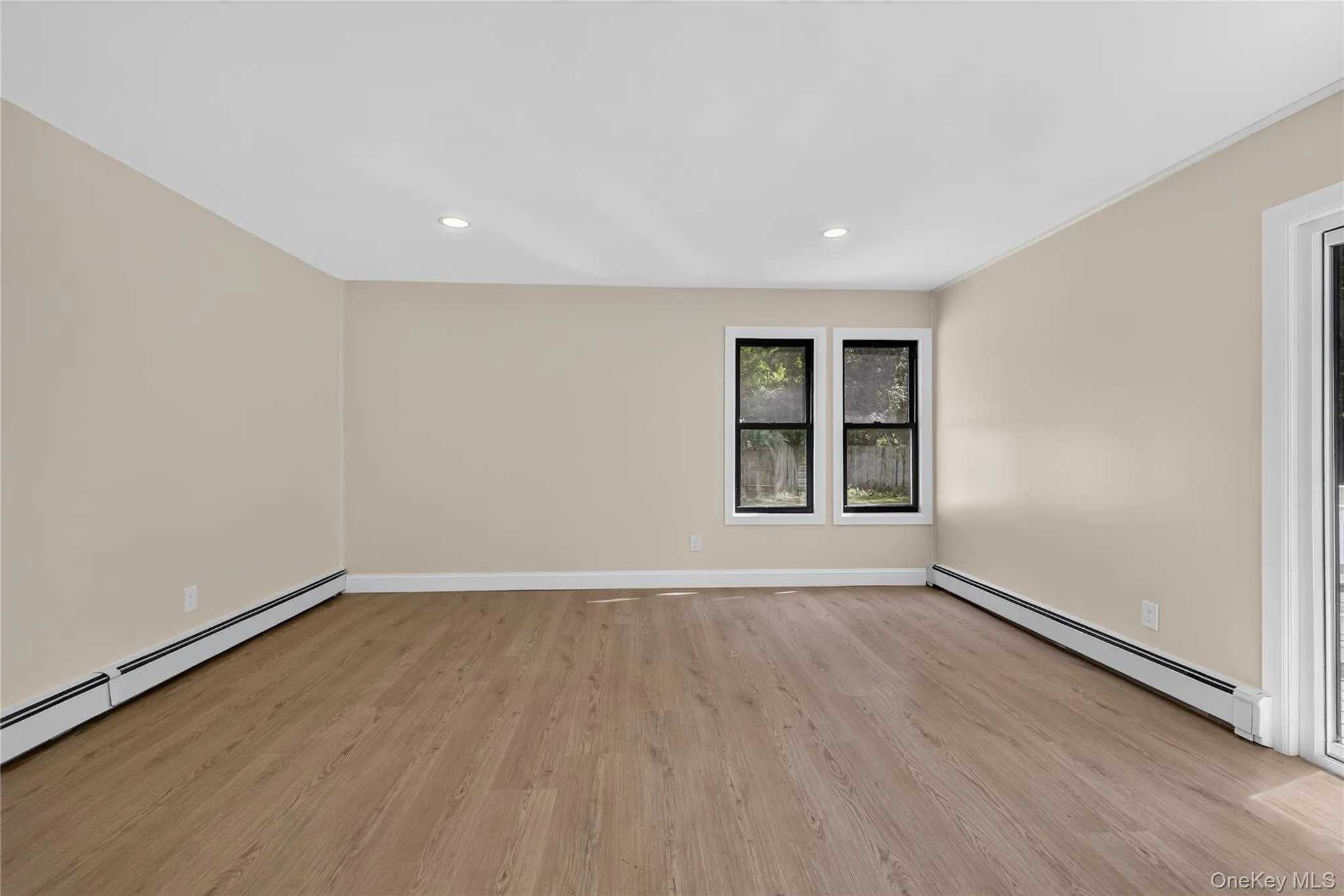 96 Chestnut Street, Brookhaven, NY, 4 Bedrooms Bedrooms, 8 Rooms Rooms,2 BathroomsBathrooms,Residential,For Rent,Chestnut,0,1034959 96 Chestnut Street, Brookhaven, NY, 4 Bedrooms Bedrooms, 8 Rooms Rooms,2 BathroomsBathrooms,Residential,For Rent,Chestnut,0,1034959